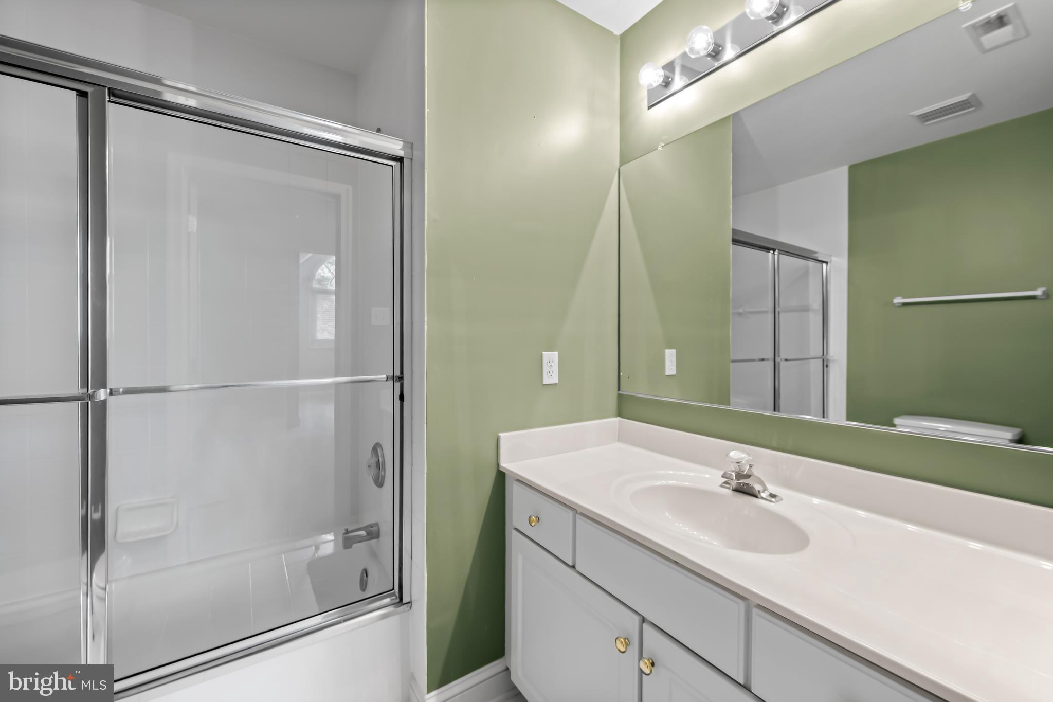 CROSS KEYS - Residential