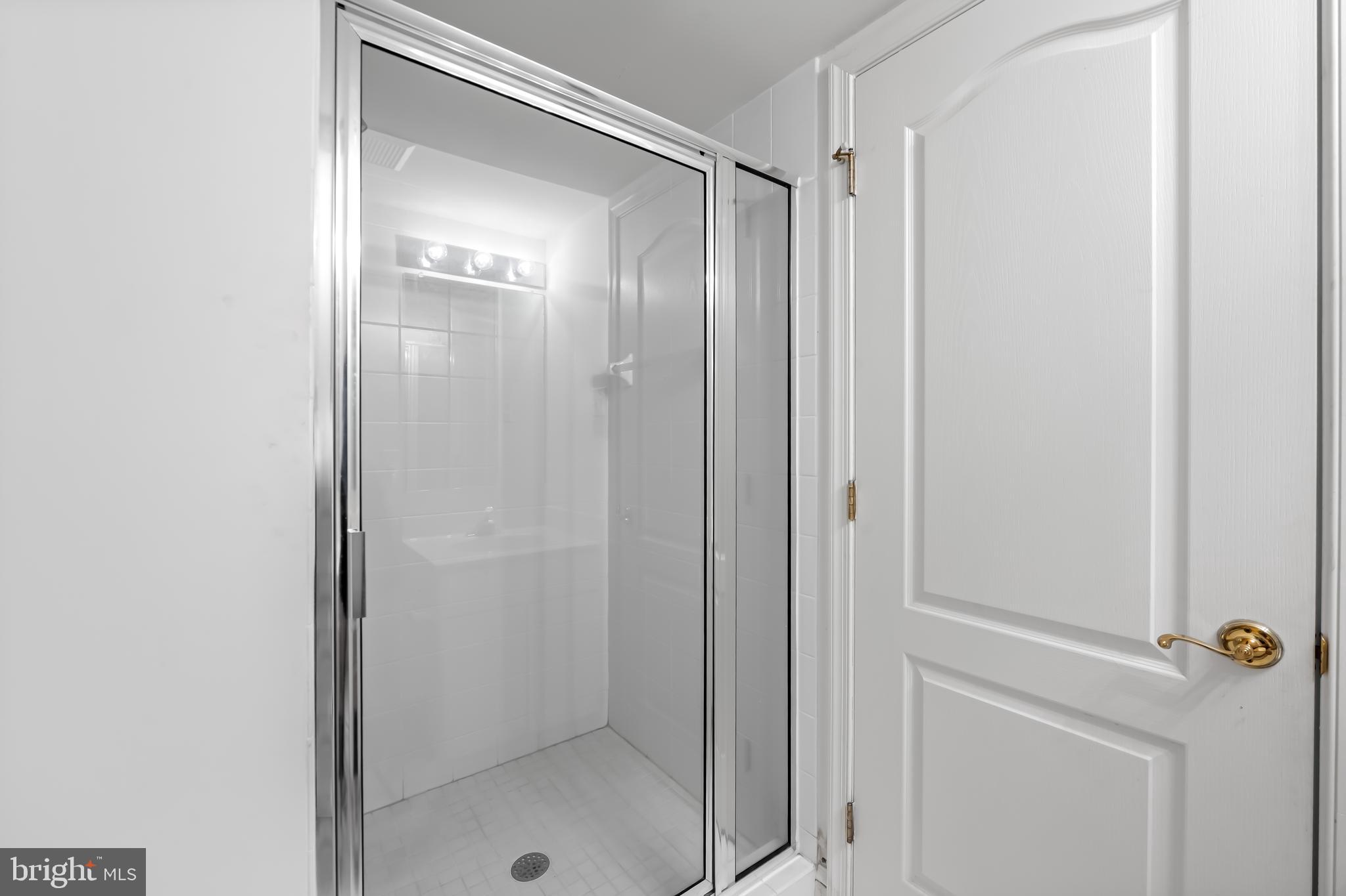 CROSS KEYS - Residential