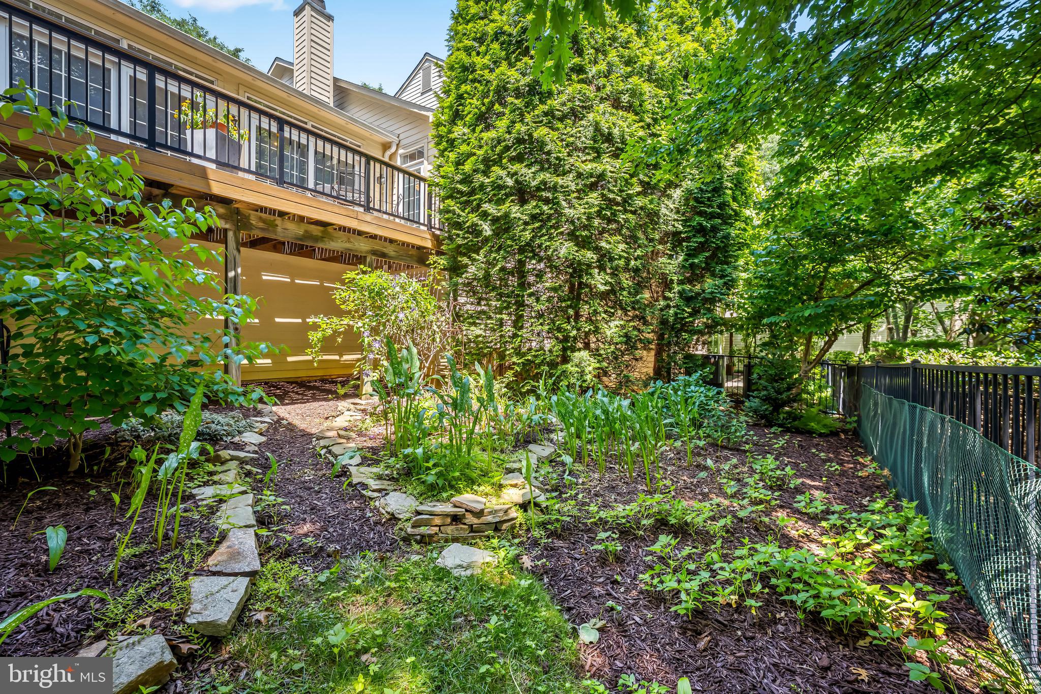 CROSS KEYS - Residential