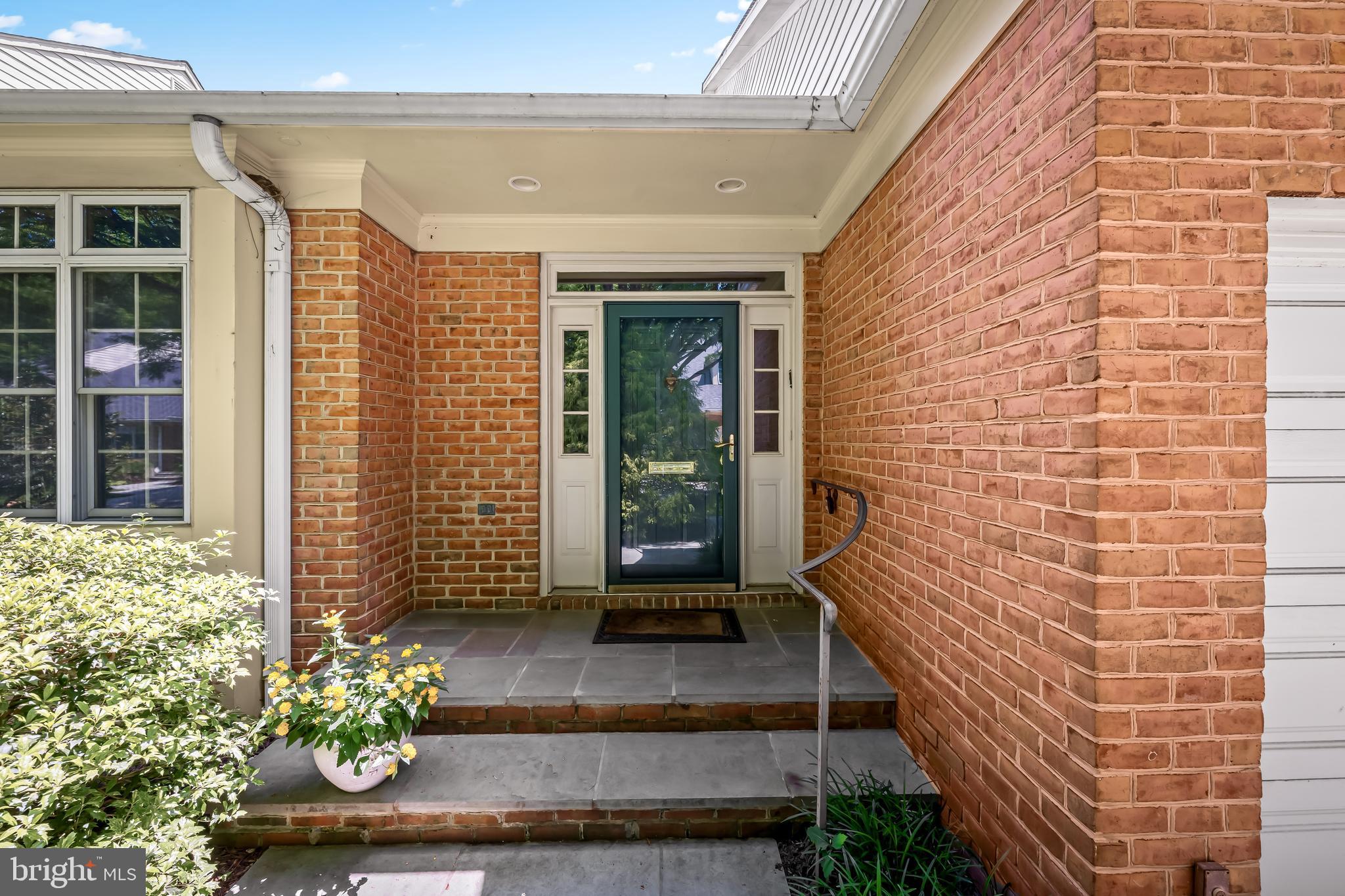 CROSS KEYS - Residential