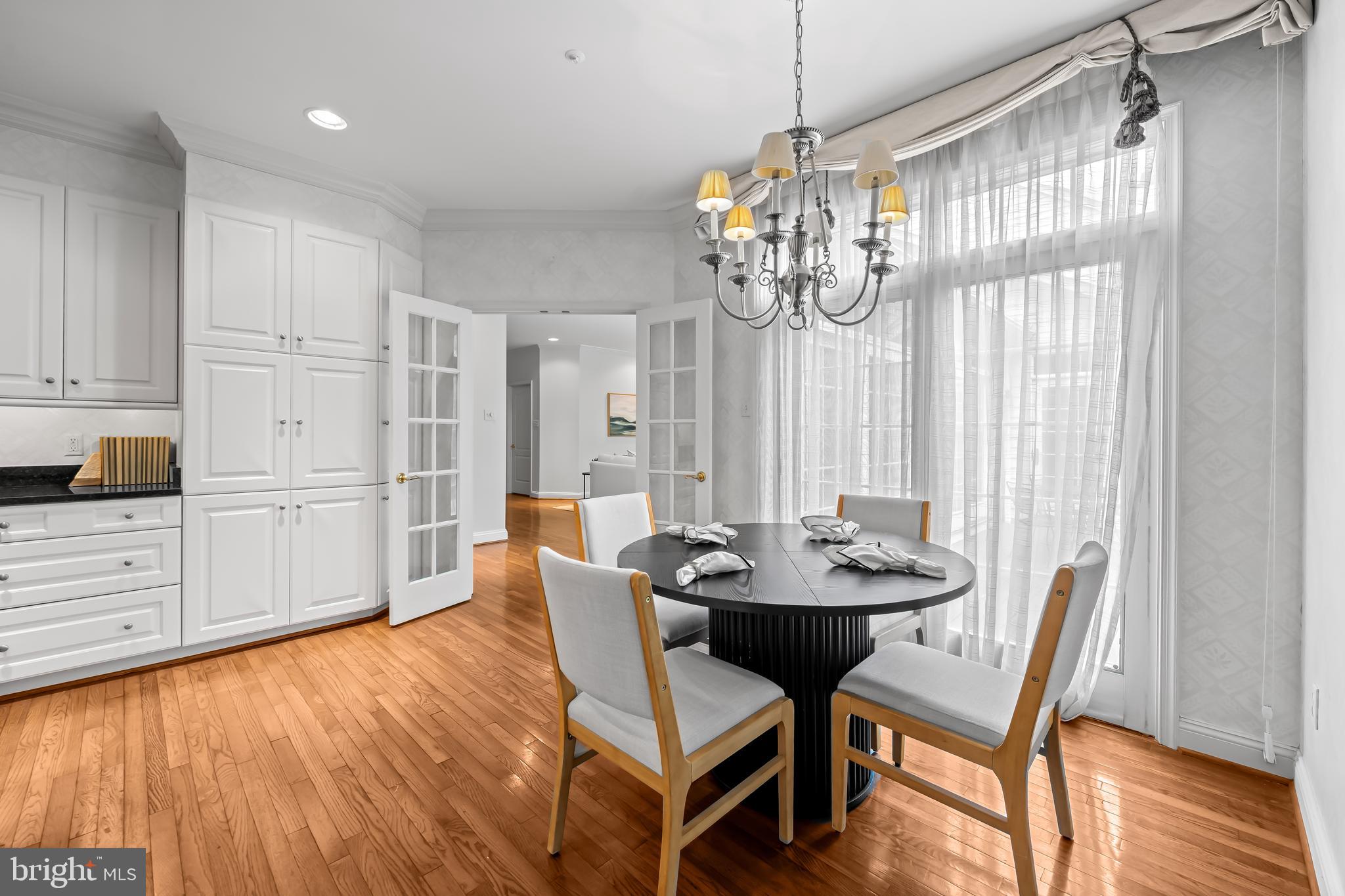 CROSS KEYS - Residential