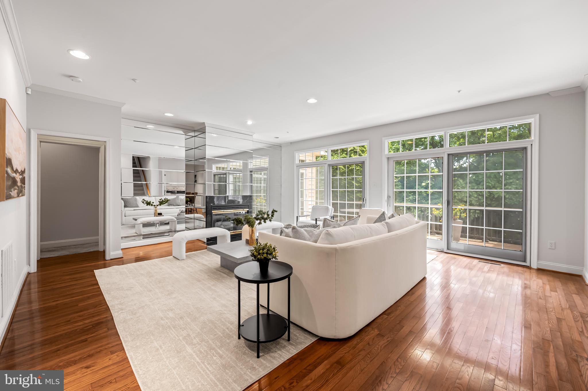 CROSS KEYS - Residential