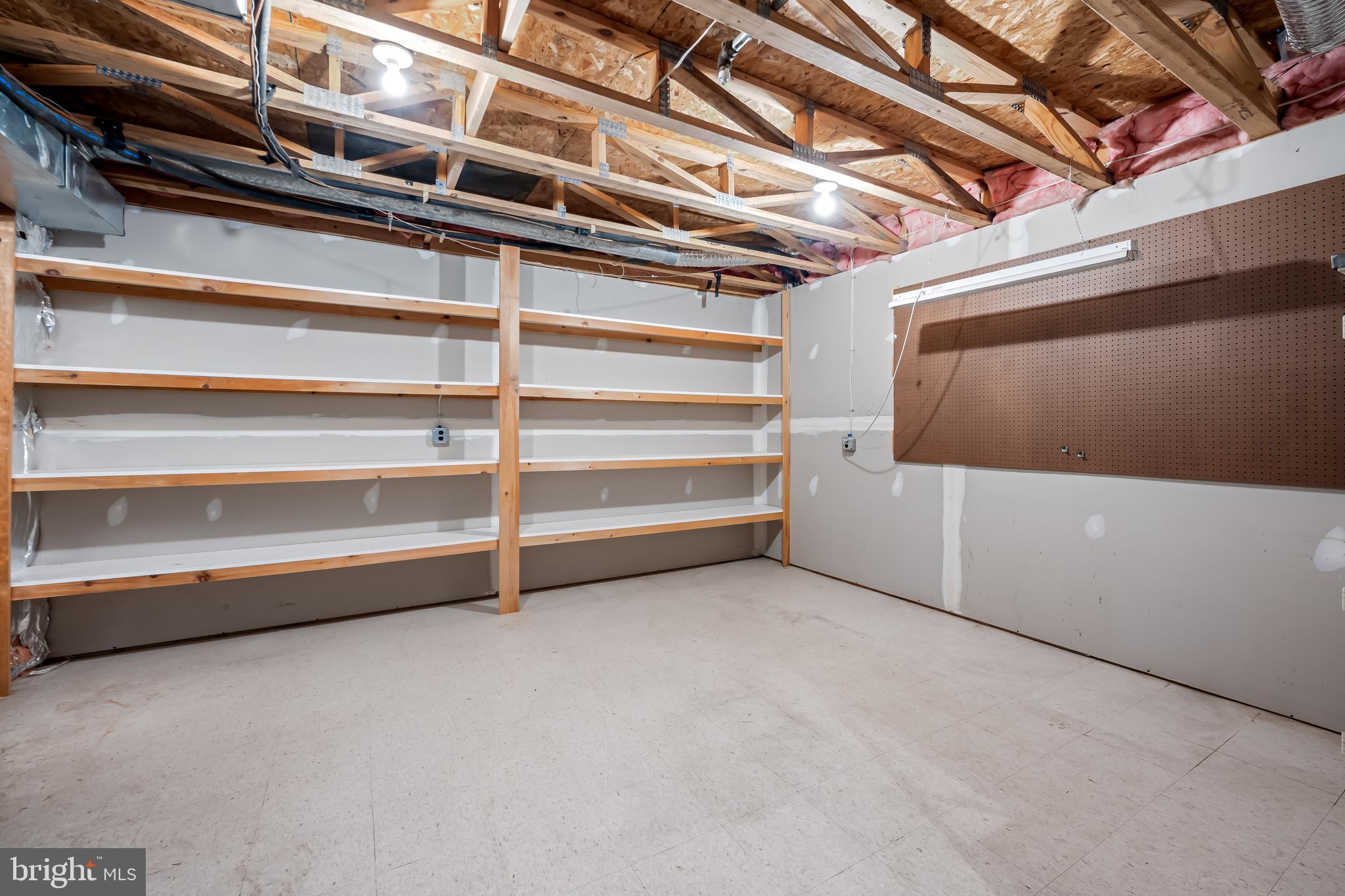 CROSS KEYS - Residential