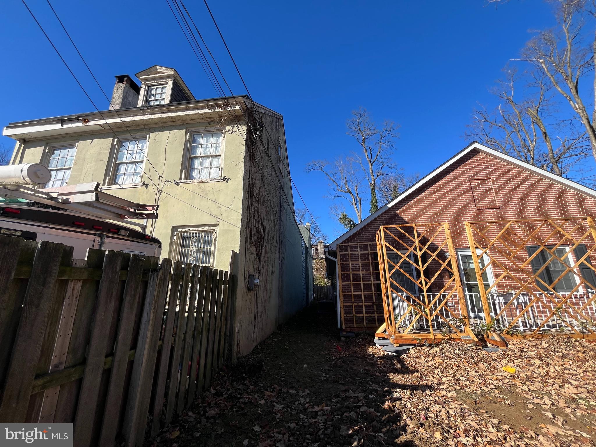 GERMANTOWN - Residential