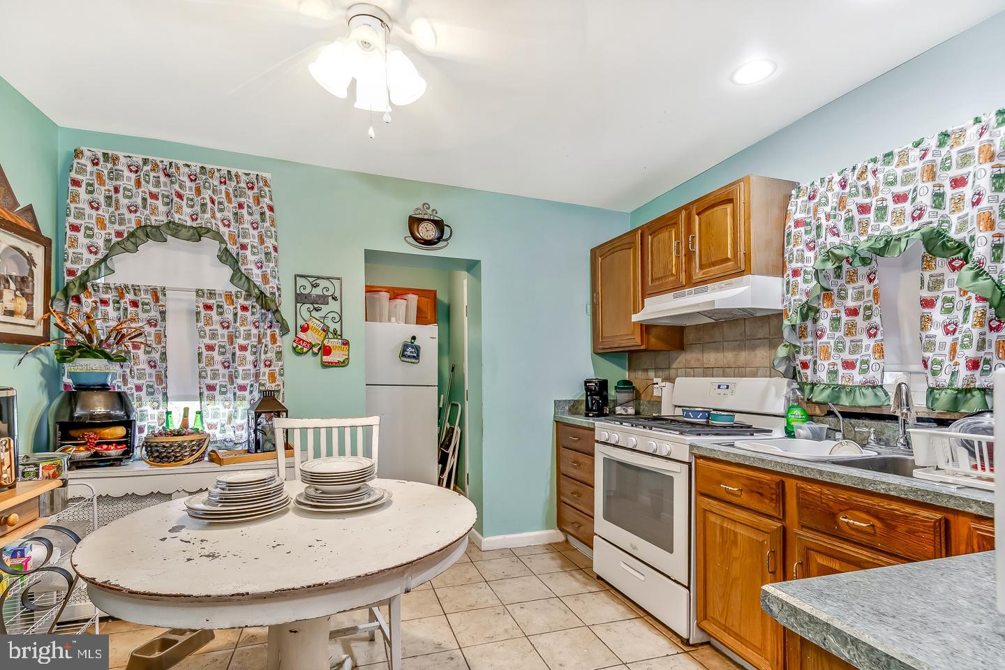 WEST PHILADELPHIA - Residential