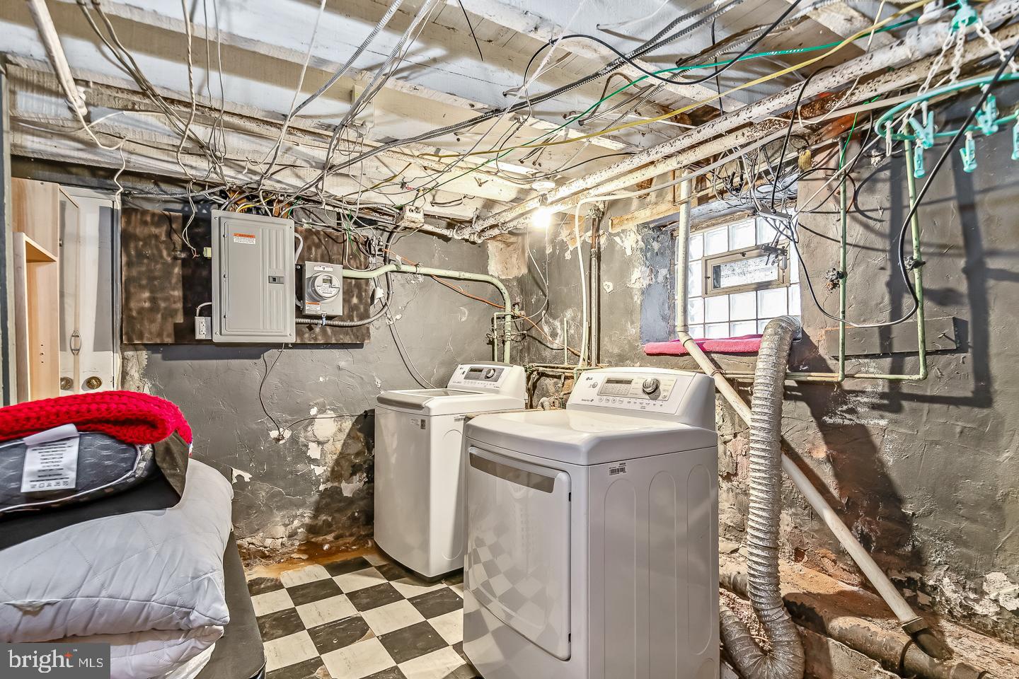 WEST PHILADELPHIA - Residential