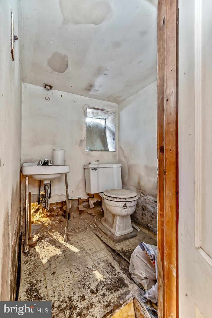 WEST PHILADELPHIA - Residential