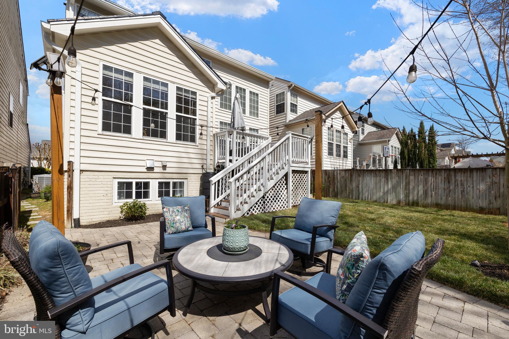 LORTON TOWN CNTR LANDBAY - Residential