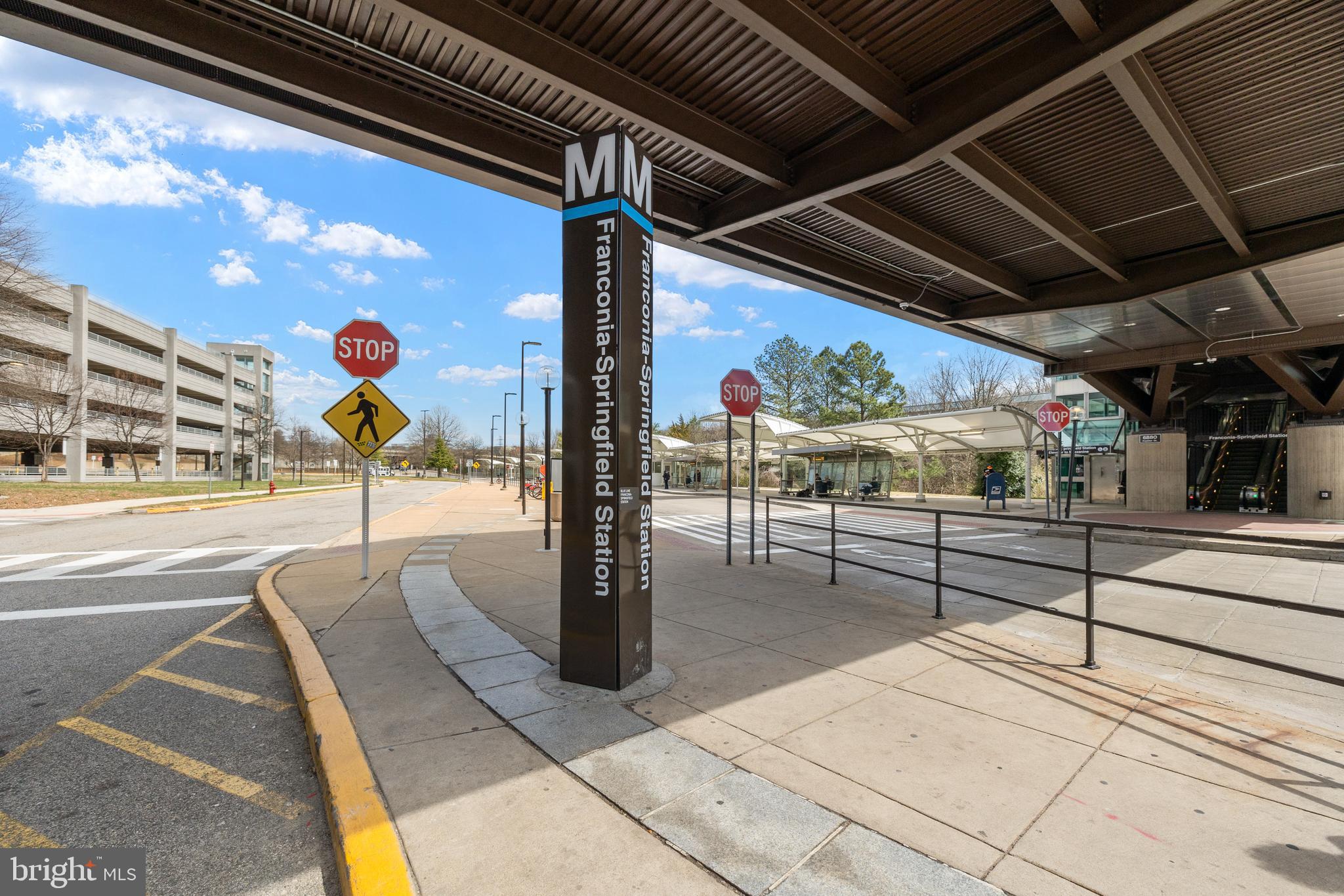 LORTON TOWN CNTR LANDBAY - Residential