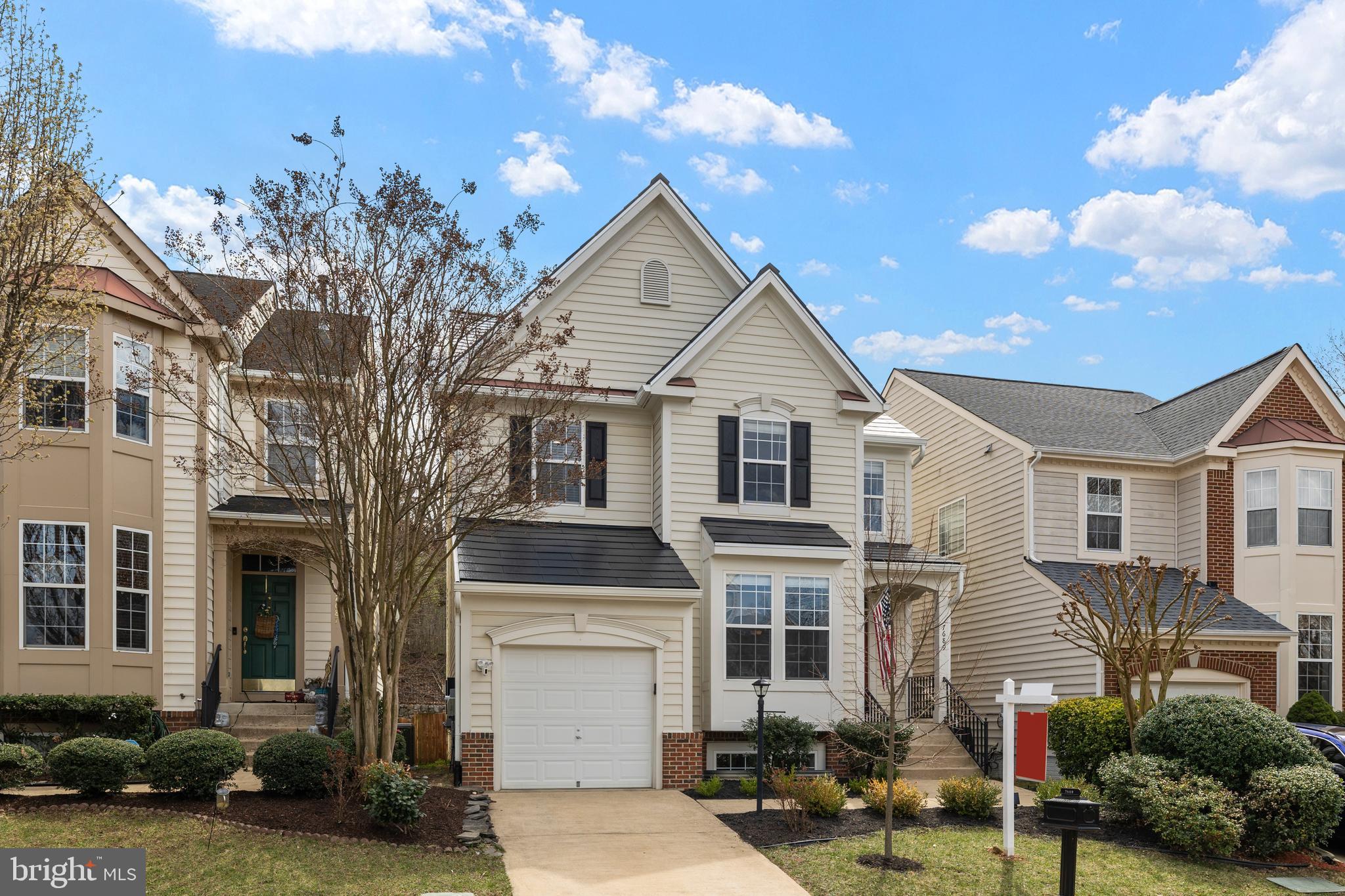 LORTON TOWN CNTR LANDBAY - Residential