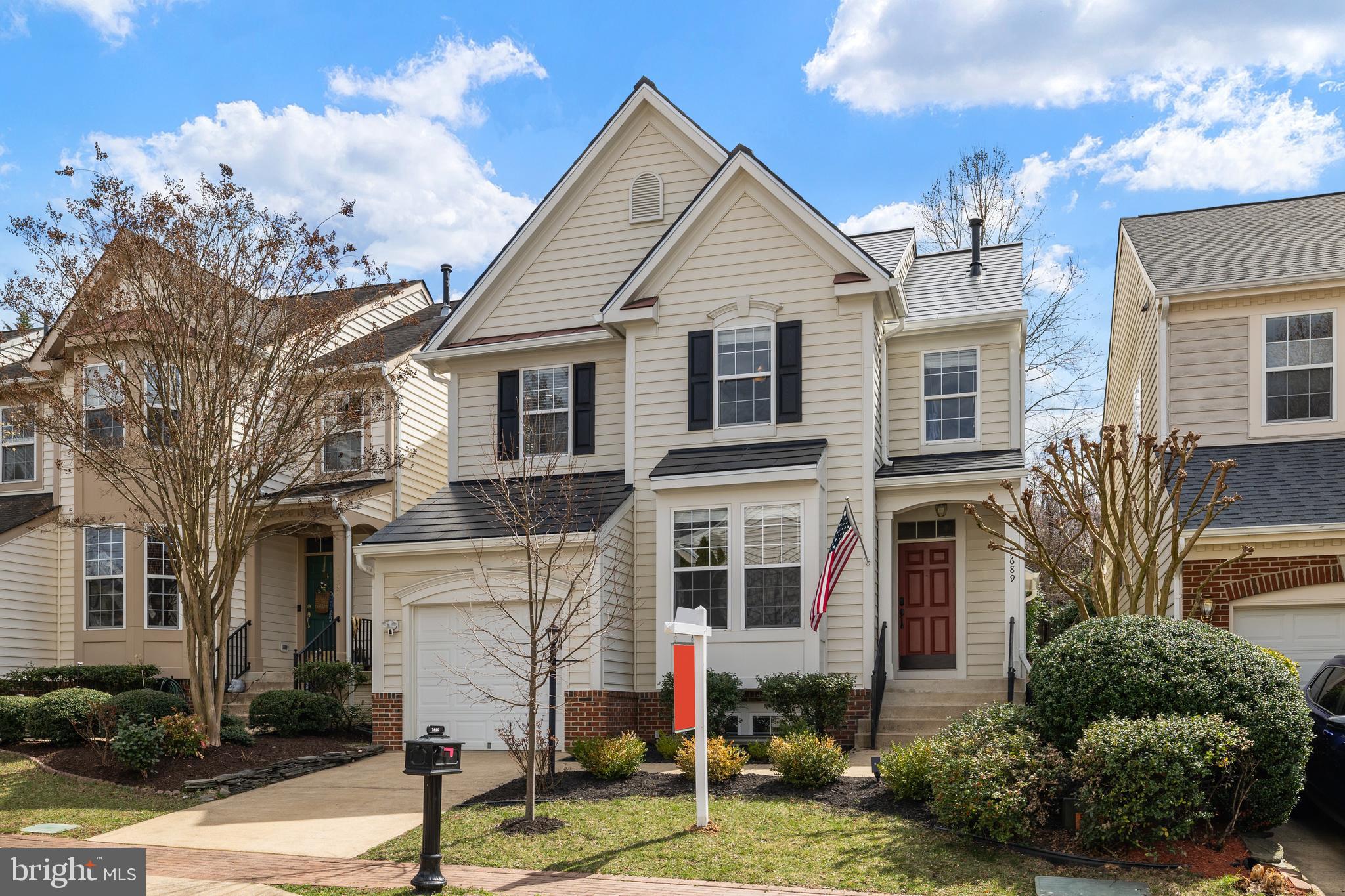 LORTON TOWN CNTR LANDBAY - Residential