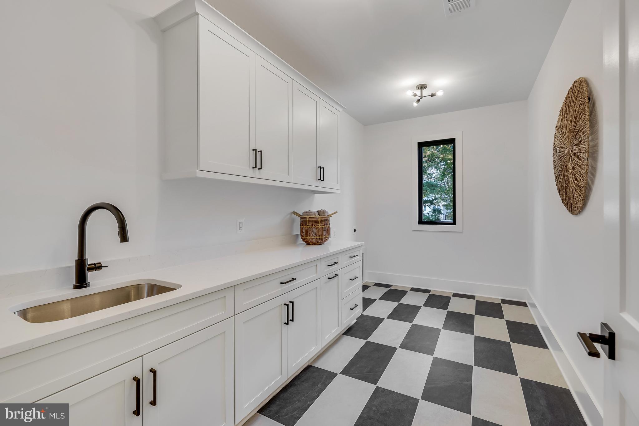 LITTLE VIENNA ESTATES - Residential
