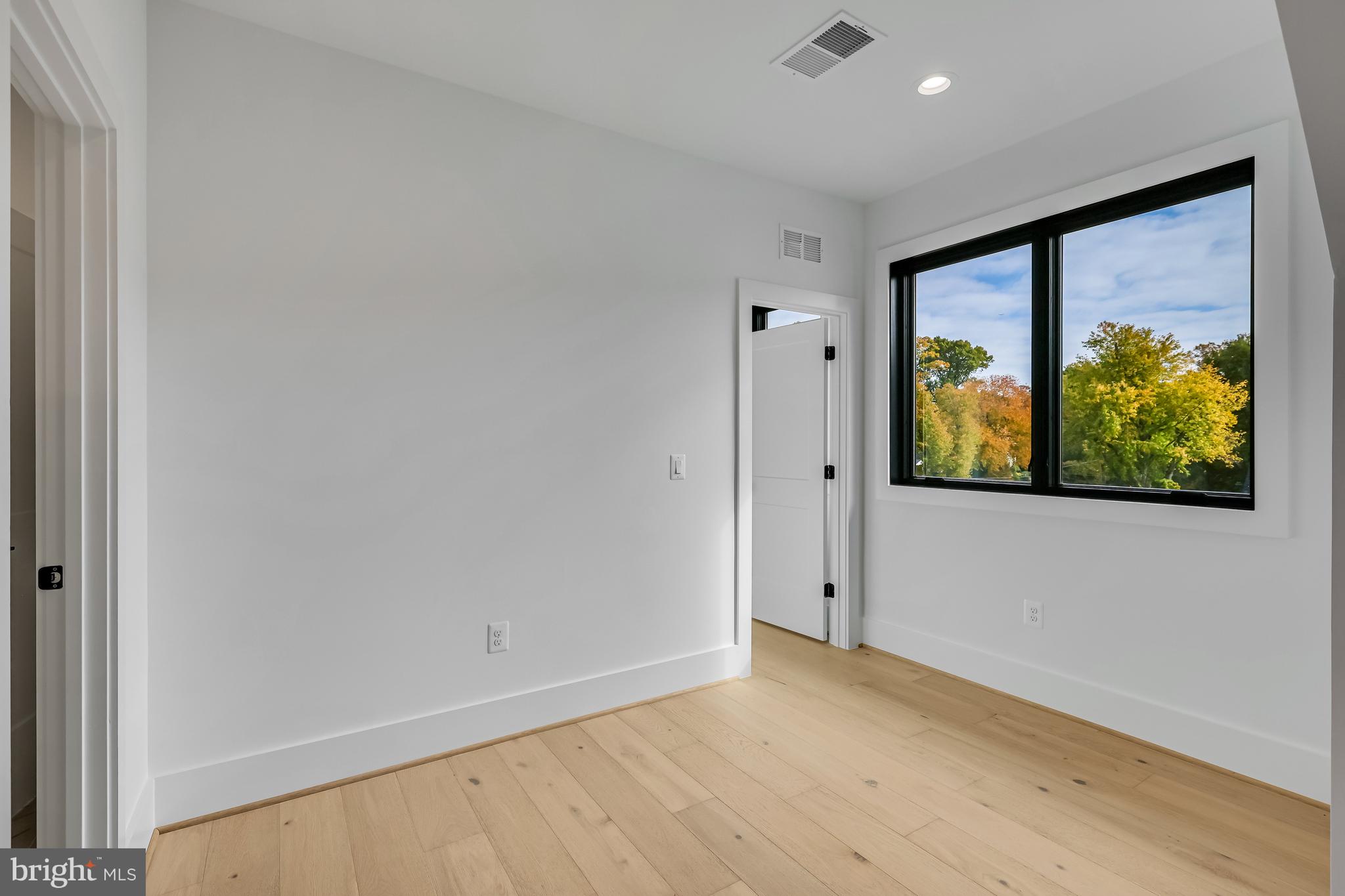 LITTLE VIENNA ESTATES - Residential