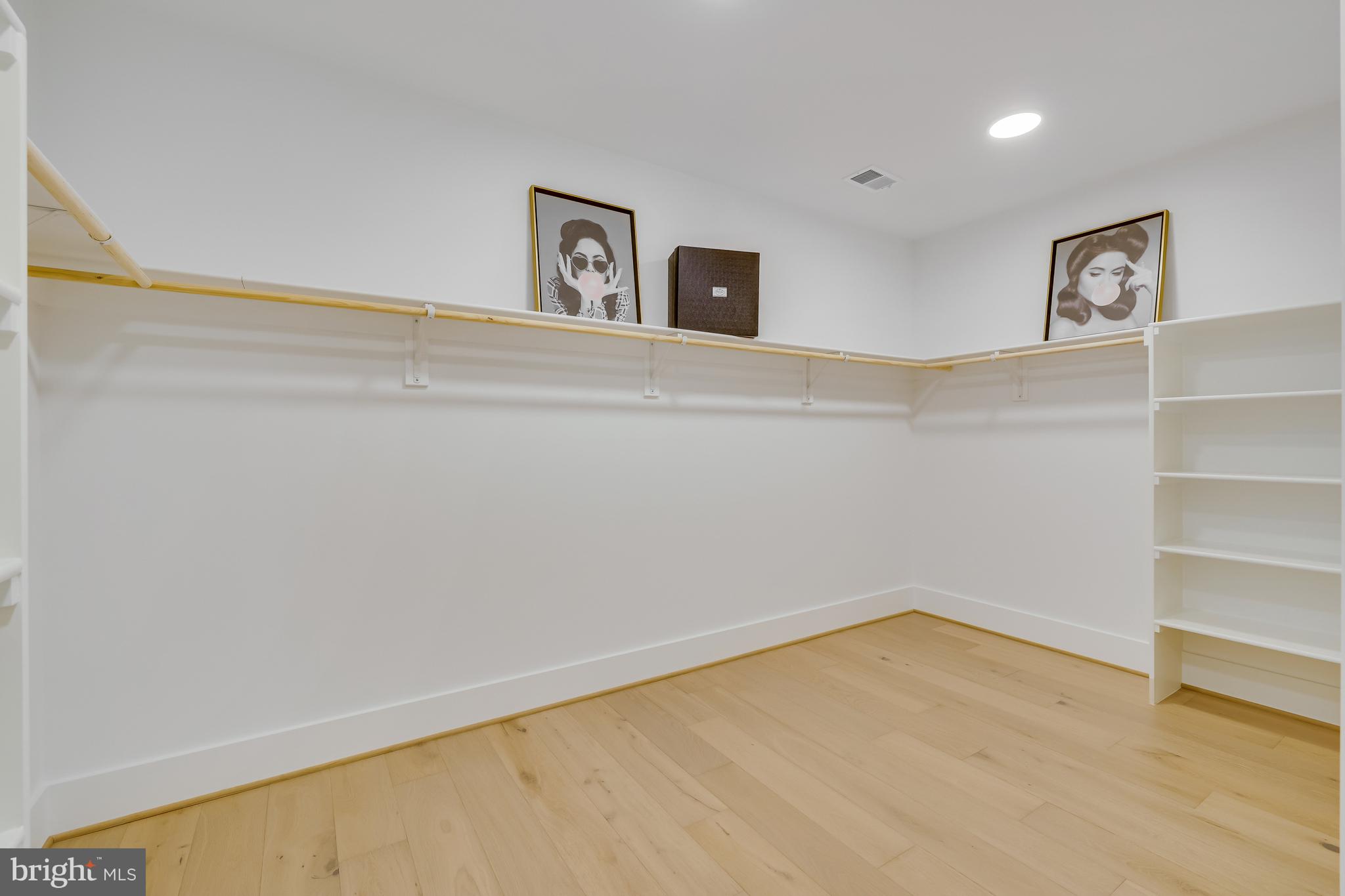 LITTLE VIENNA ESTATES - Residential