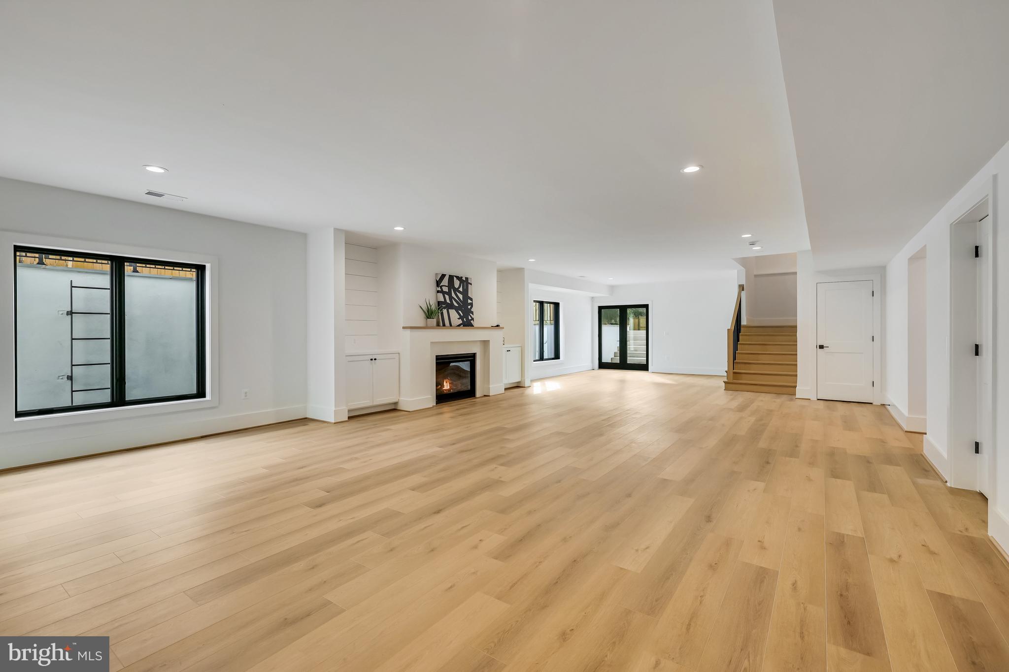 LITTLE VIENNA ESTATES - Residential