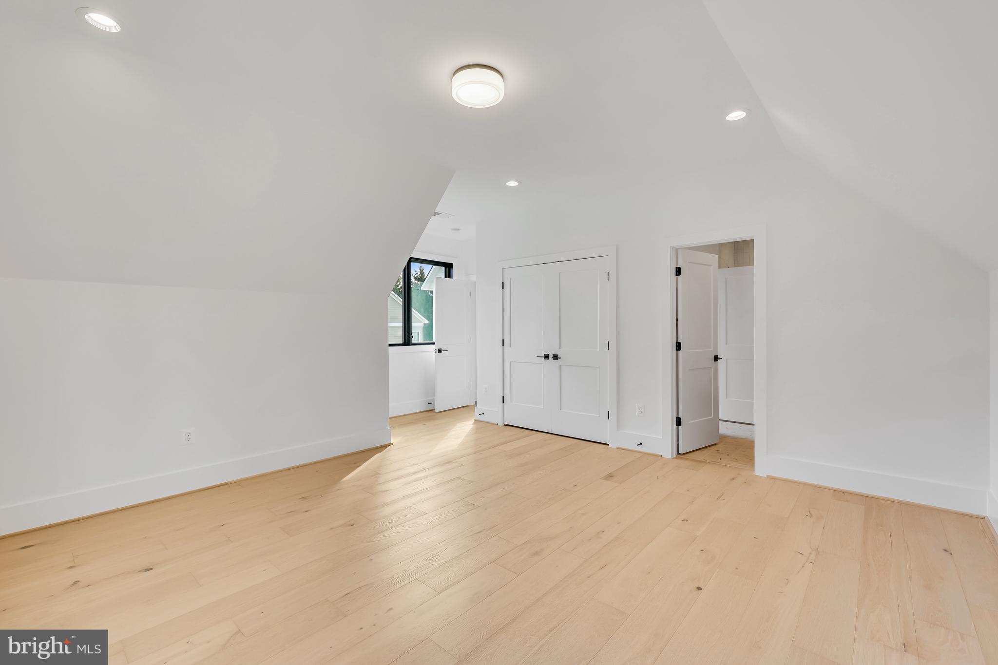 LITTLE VIENNA ESTATES - Residential