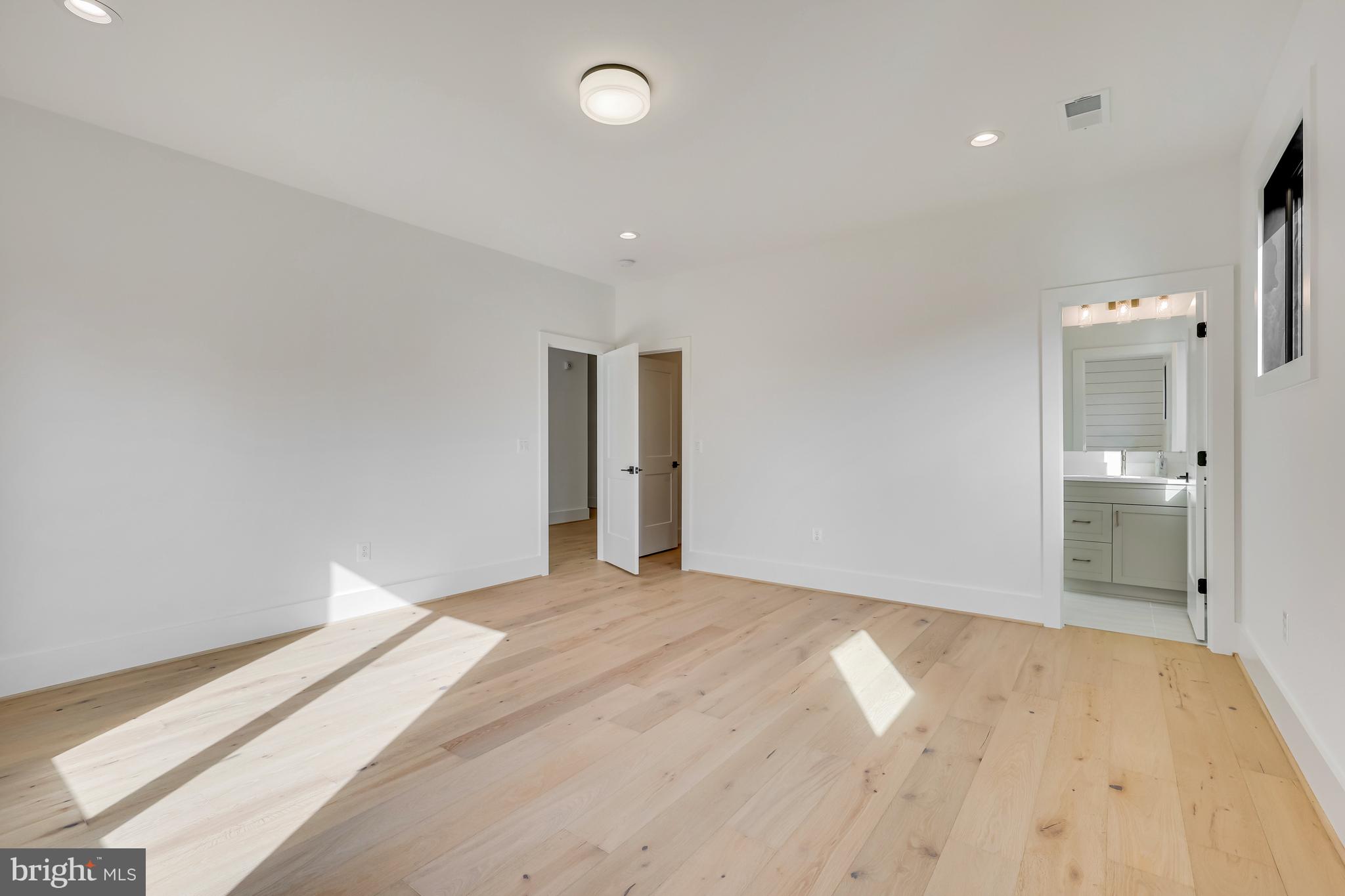 LITTLE VIENNA ESTATES - Residential