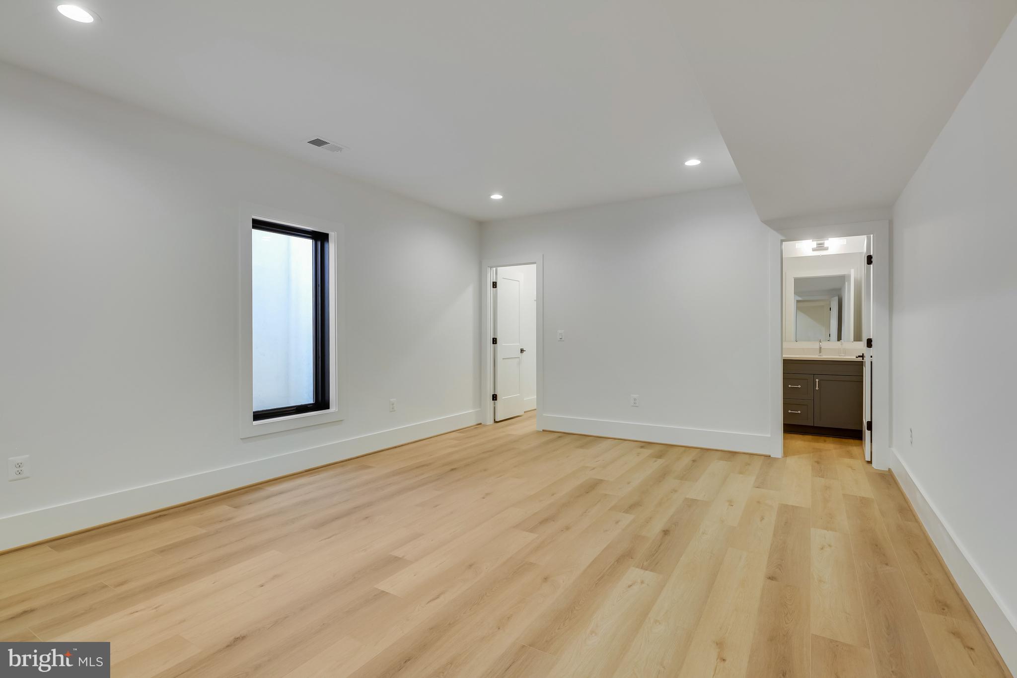 LITTLE VIENNA ESTATES - Residential