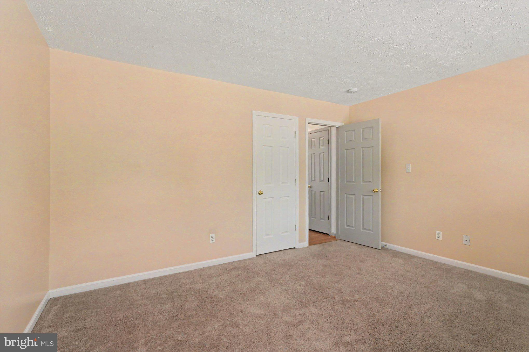 TRIMBLE WOODS - Residential