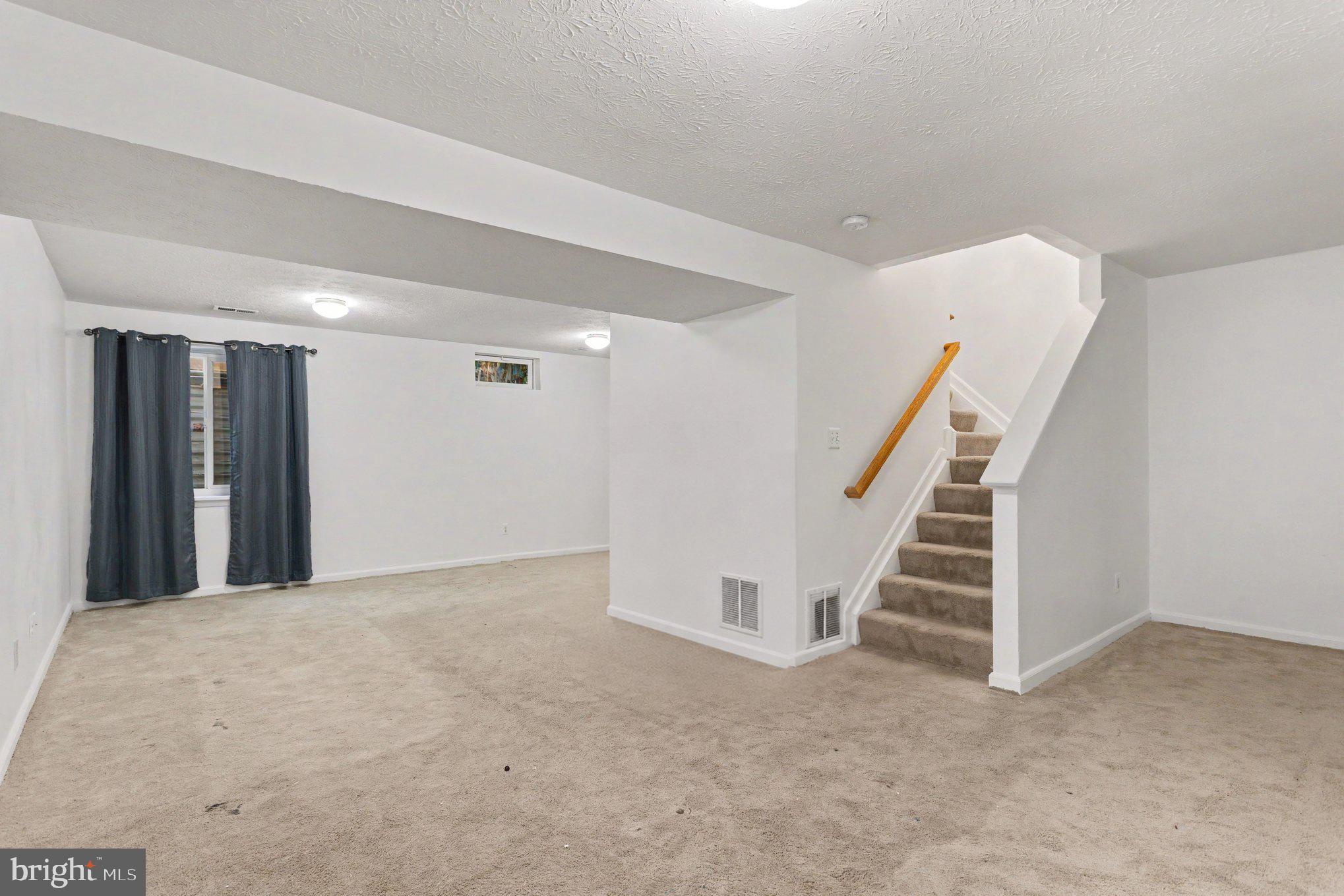 TRIMBLE WOODS - Residential