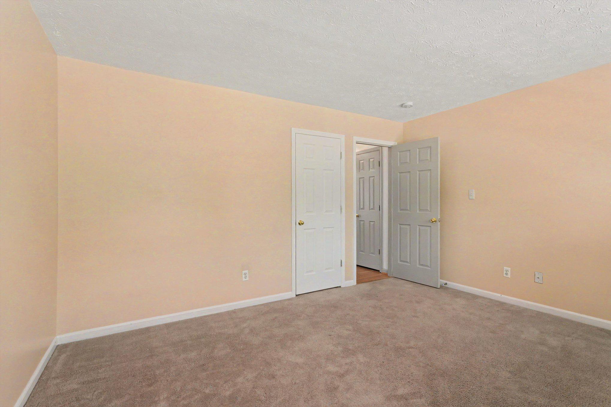TRIMBLE WOODS - Residential