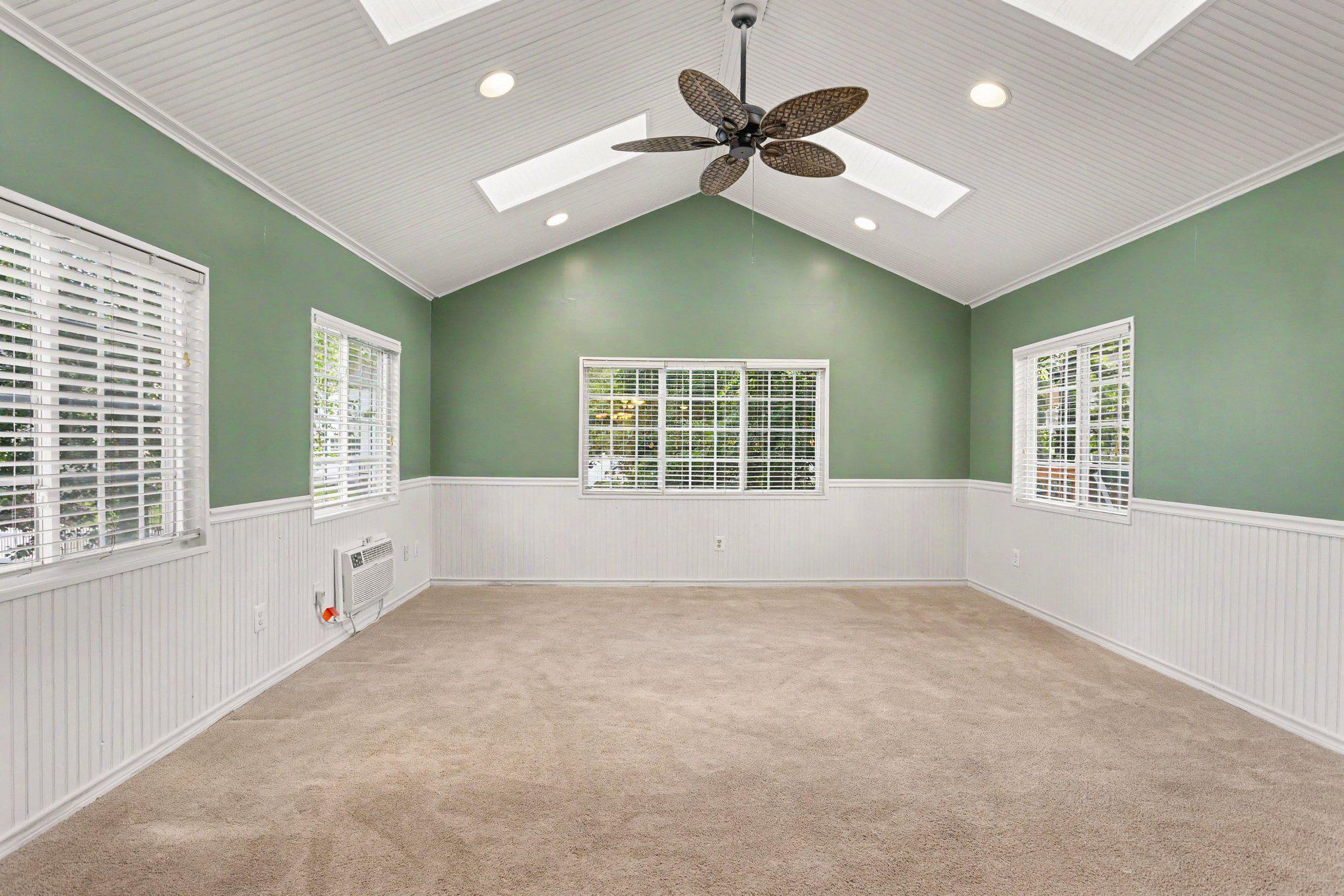 TRIMBLE WOODS - Residential