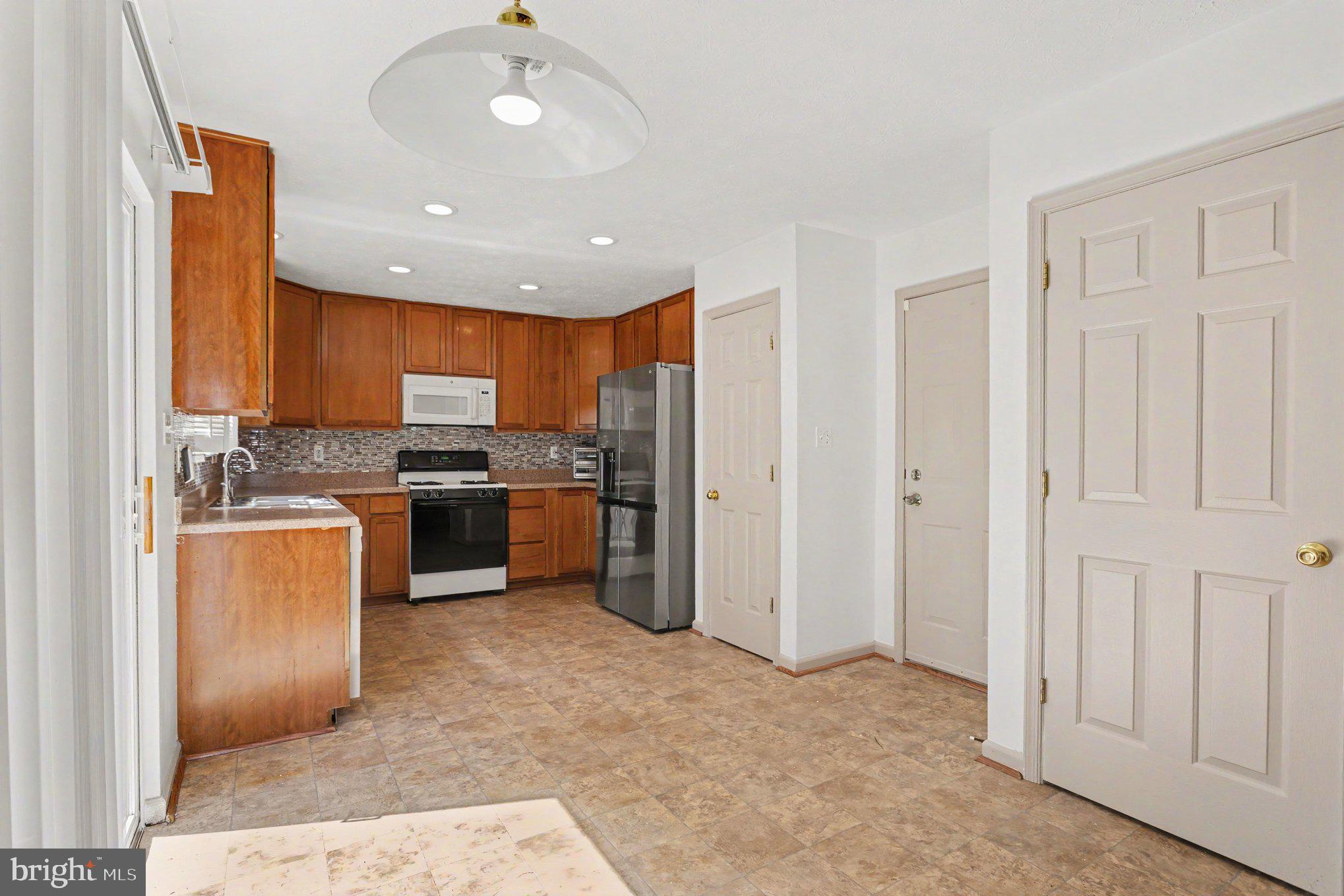 TRIMBLE WOODS - Residential