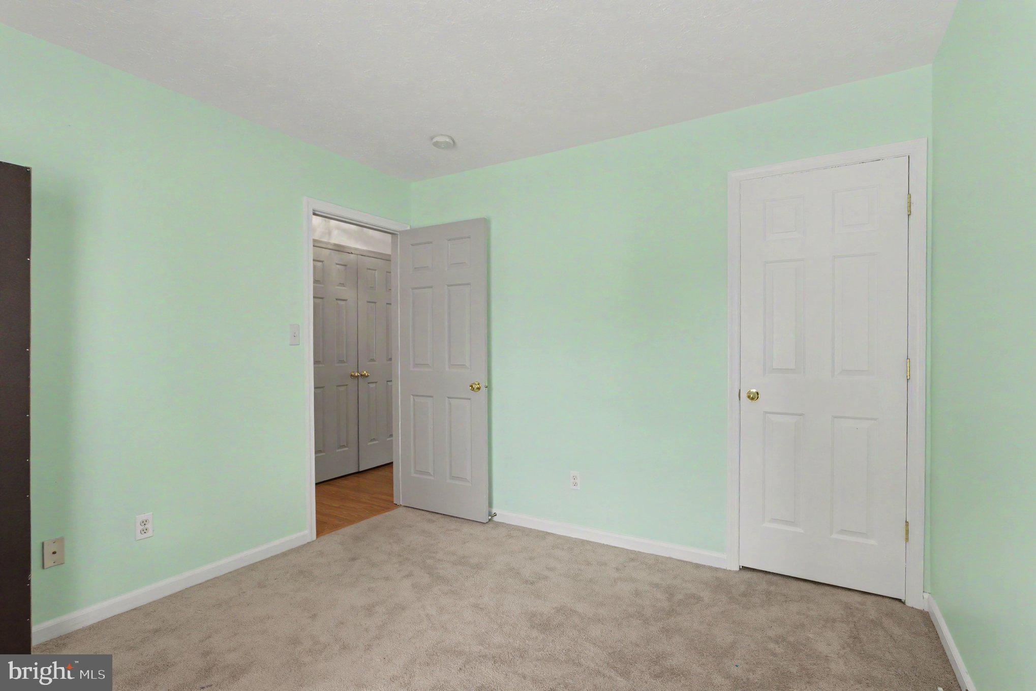 TRIMBLE WOODS - Residential