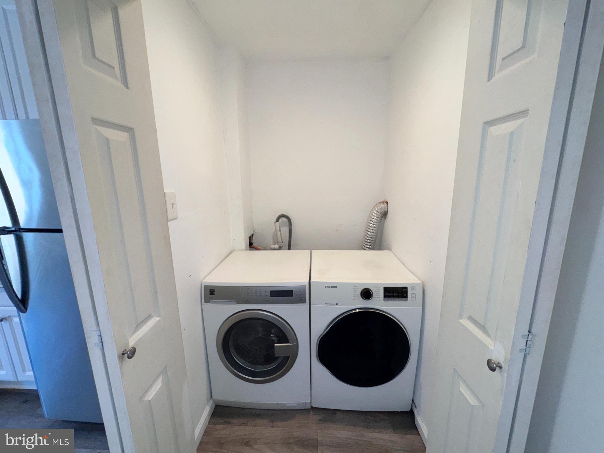 POINT BREEZE - Residential Income