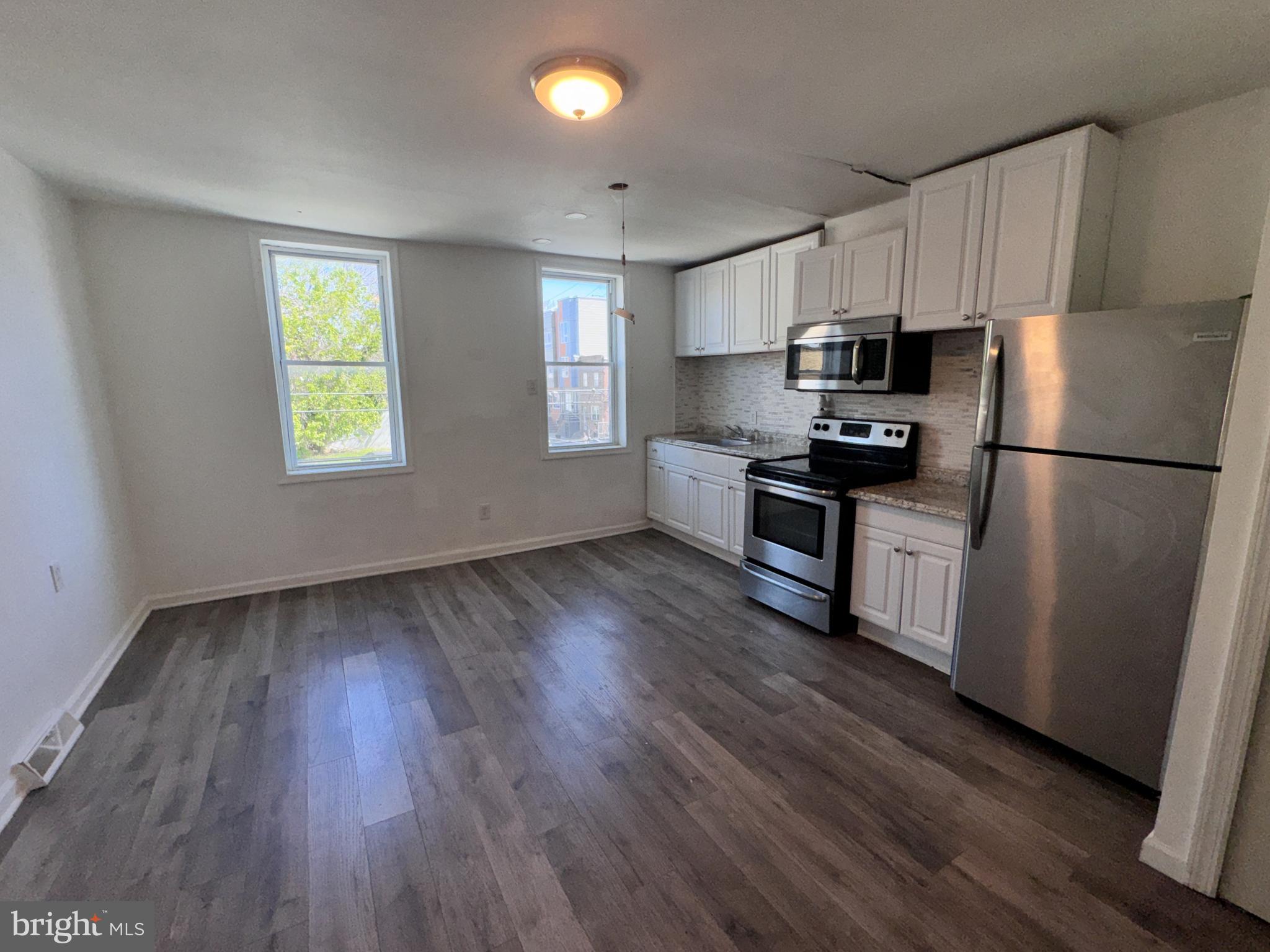 POINT BREEZE - Residential Income