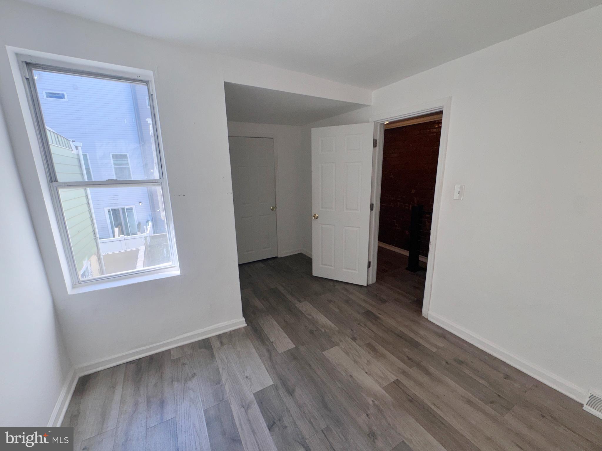 POINT BREEZE - Residential Income