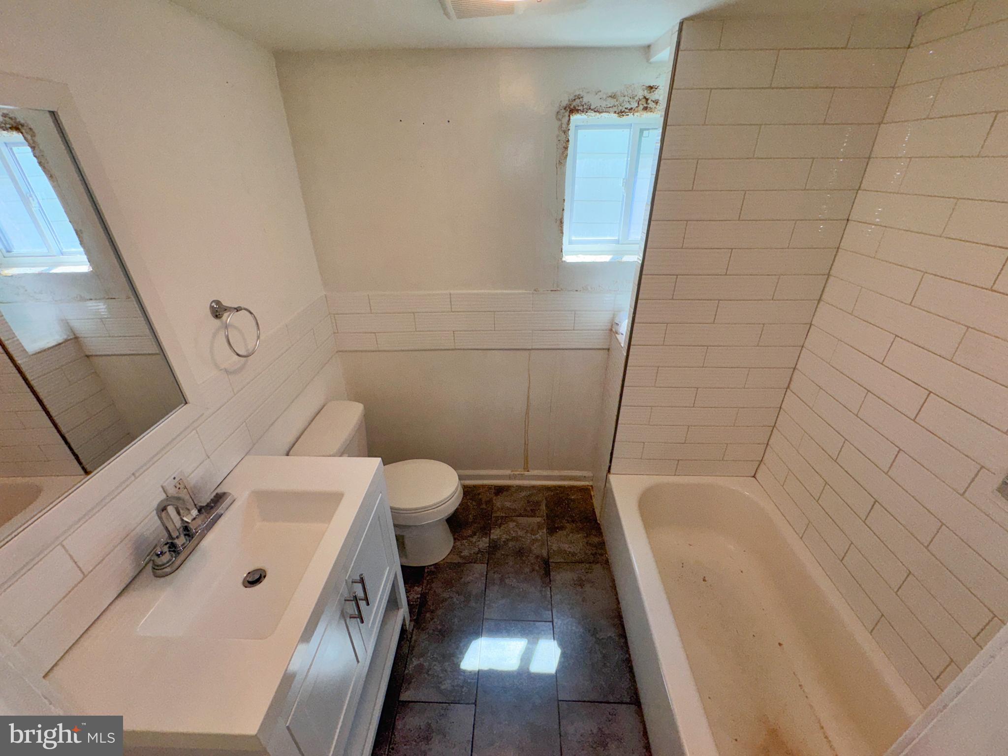 POINT BREEZE - Residential Income