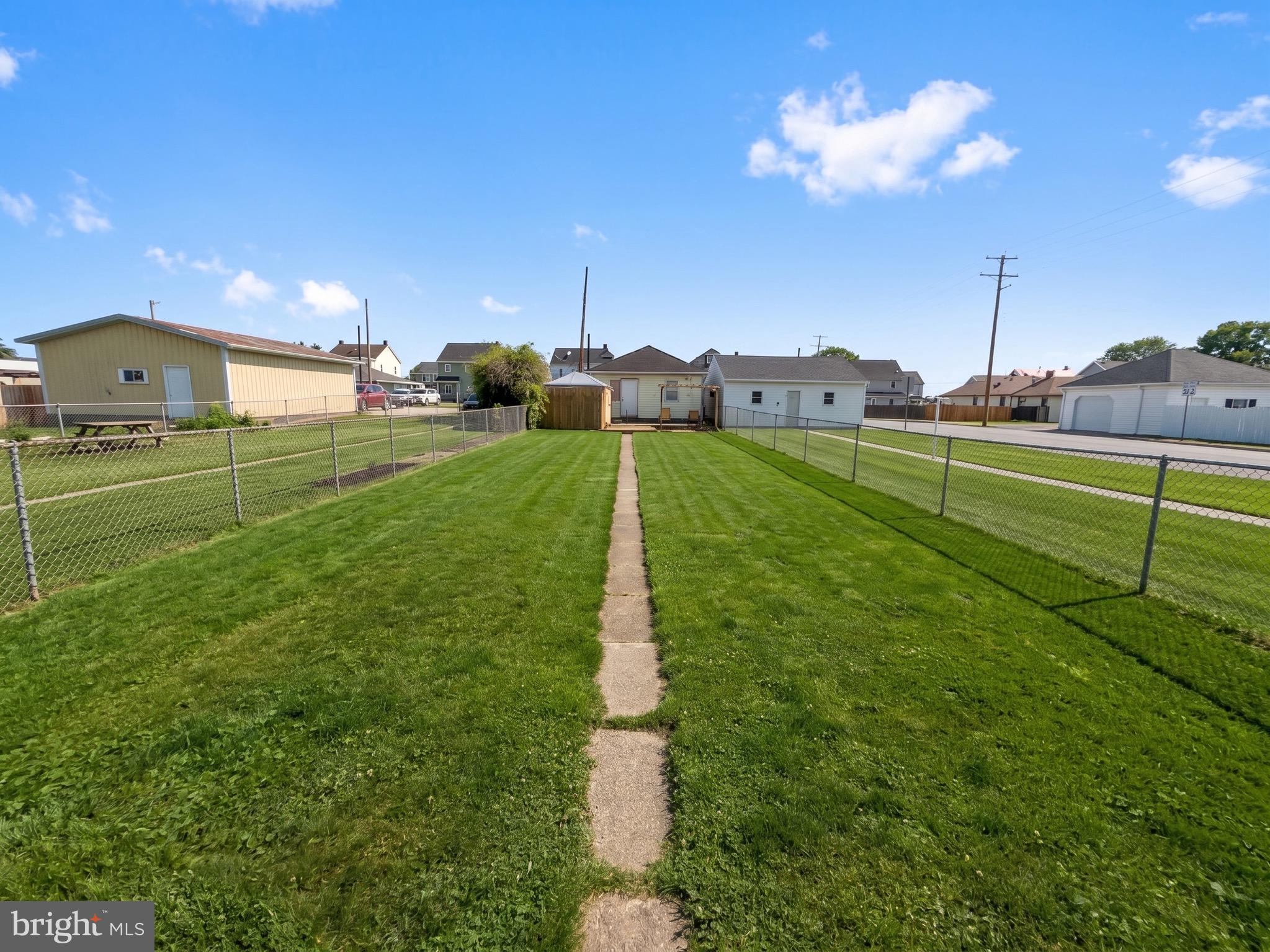 MIDWAY-MCSHERRYS - Residential