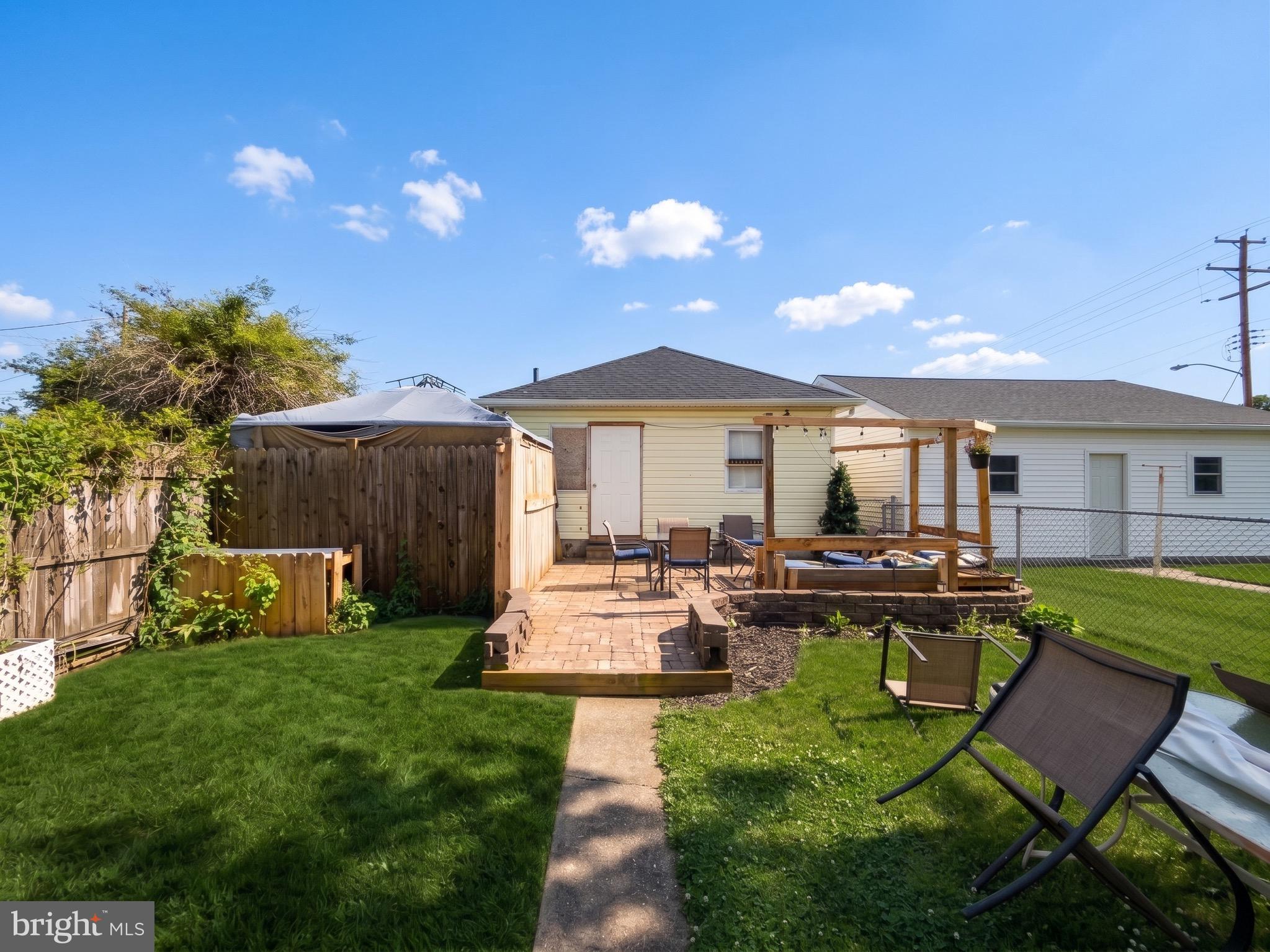 MIDWAY-MCSHERRYS - Residential