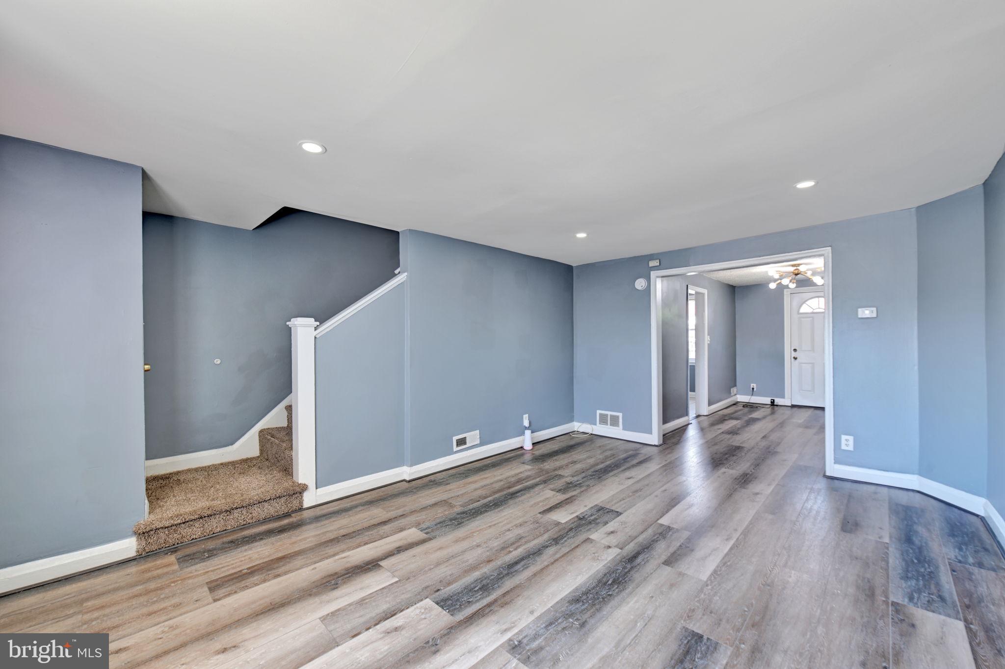 ROSEMONT - Residential