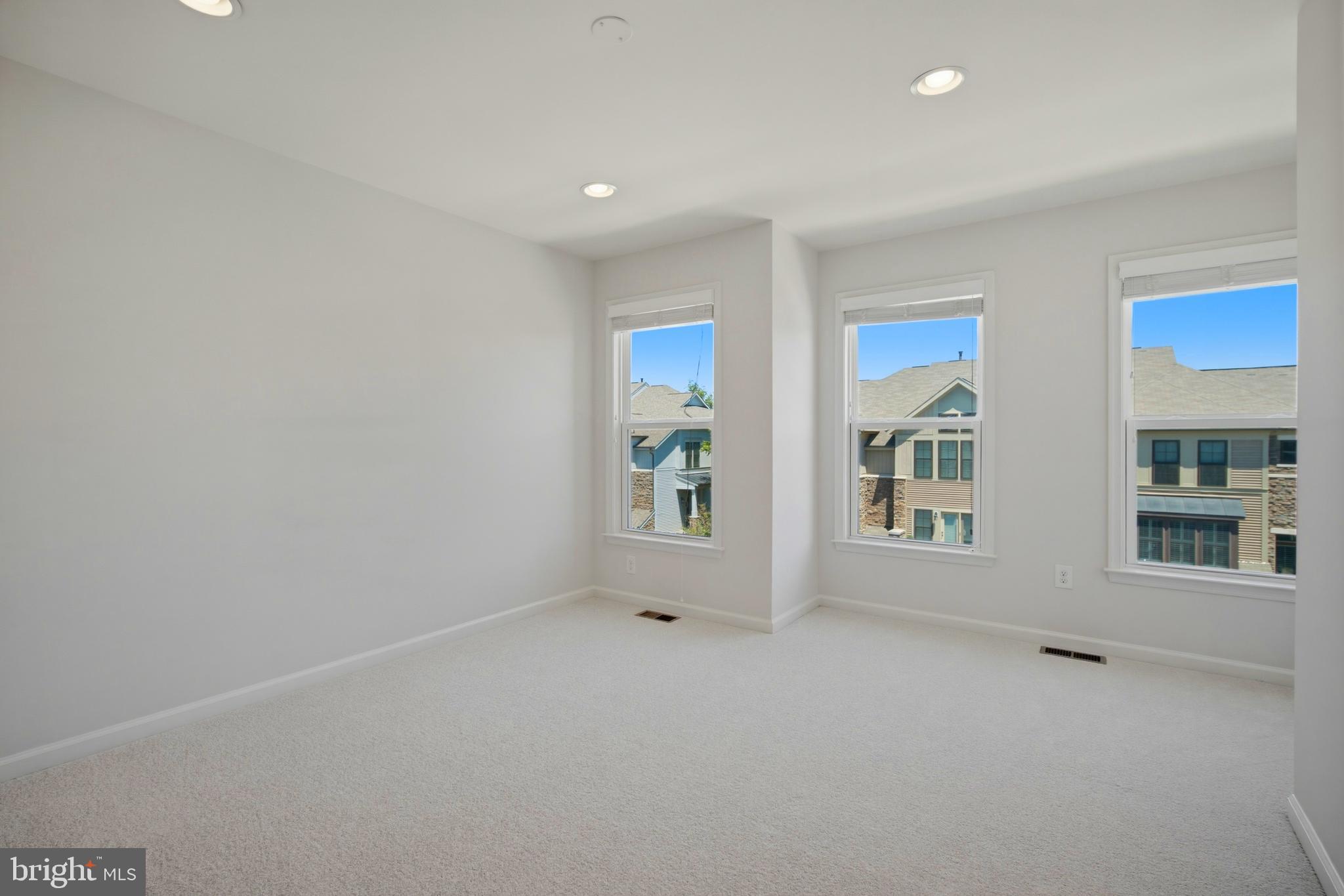 BRAMBLETON LANDBAY 3 - Residential