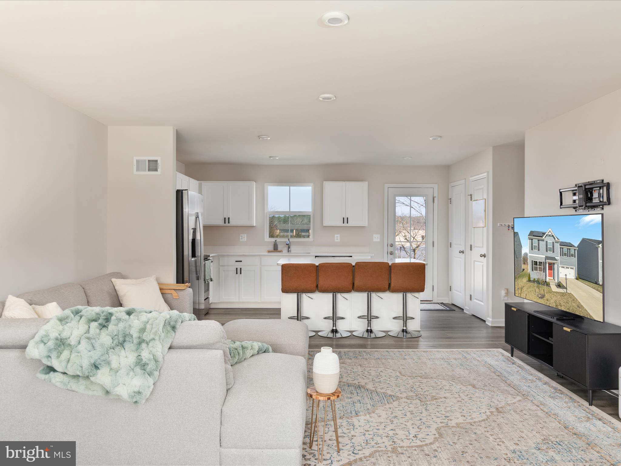 THE VILLAGE AT MIDDLETOWN - Residential