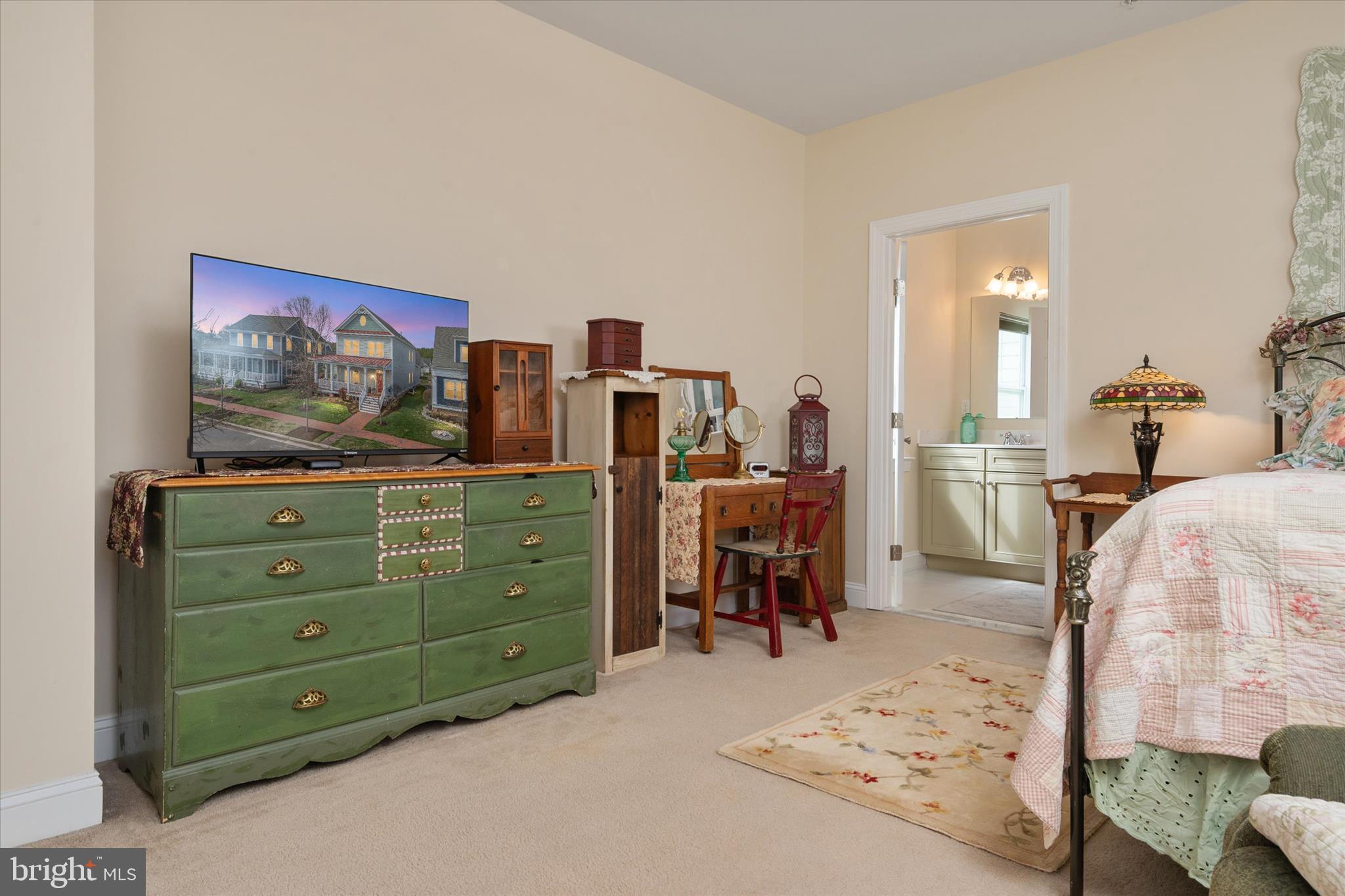 EASTON VILLAGE - Residential