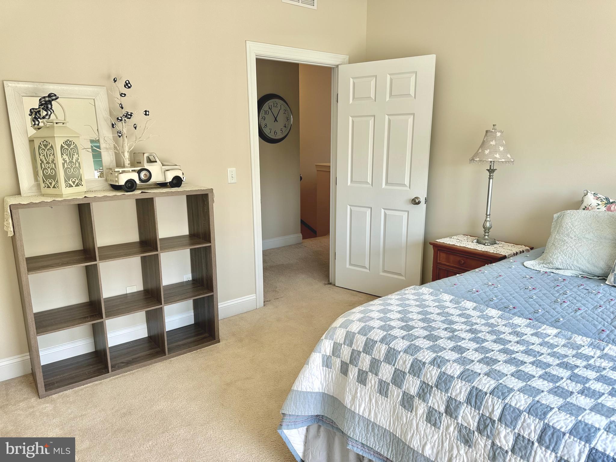 EASTON VILLAGE - Residential