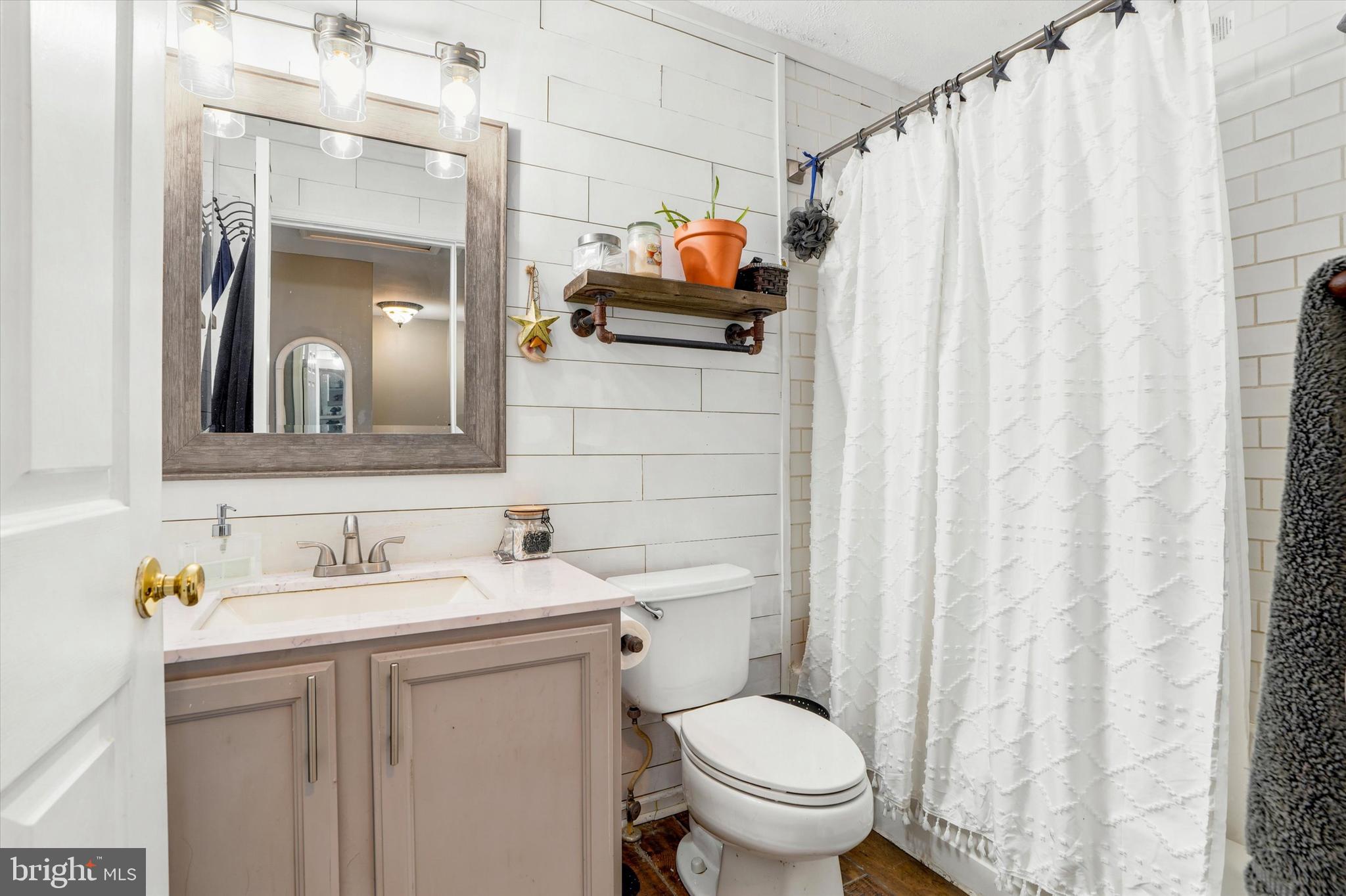 PERKIOMEN CROSSING - Residential