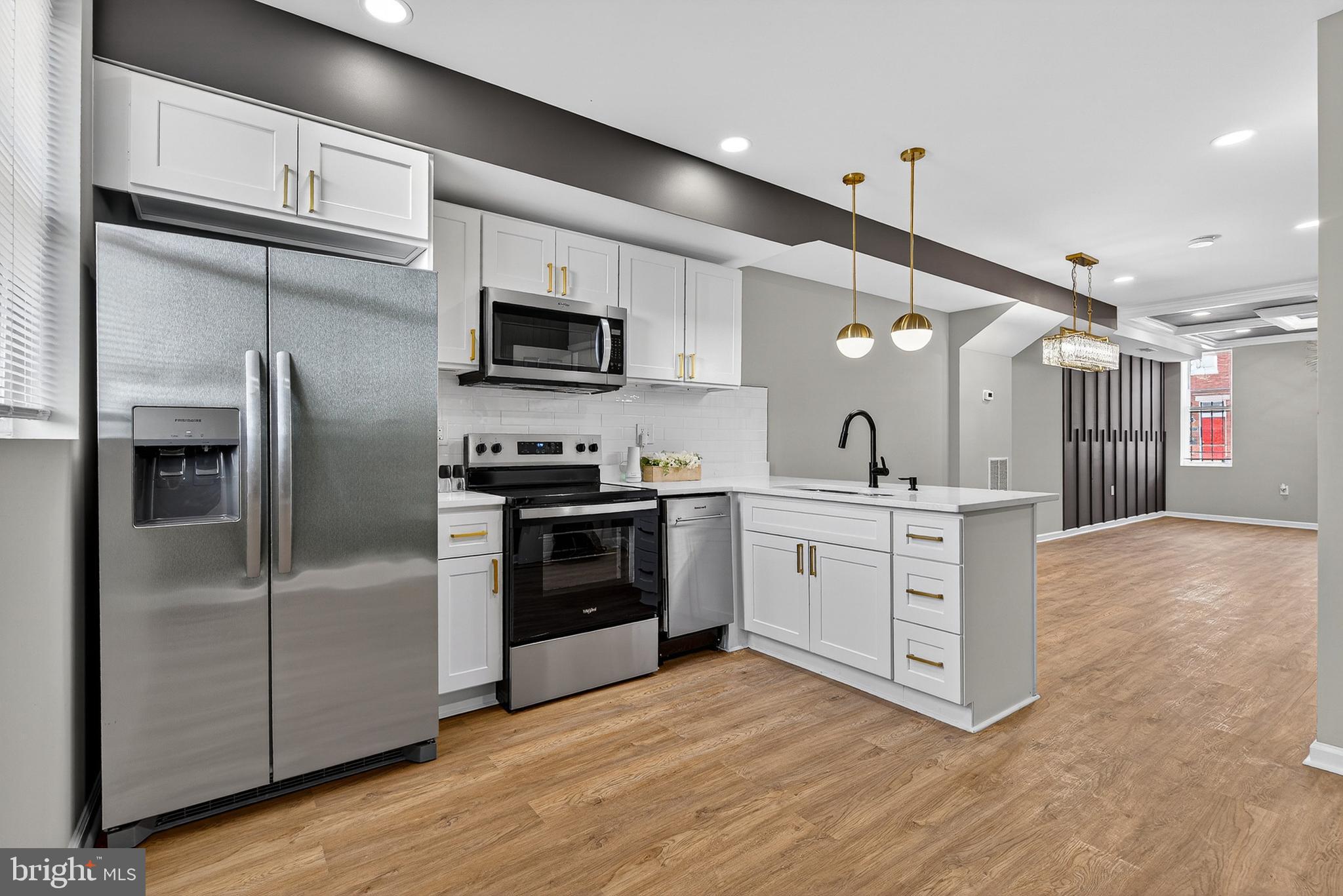 BROADWAY EAST - Residential