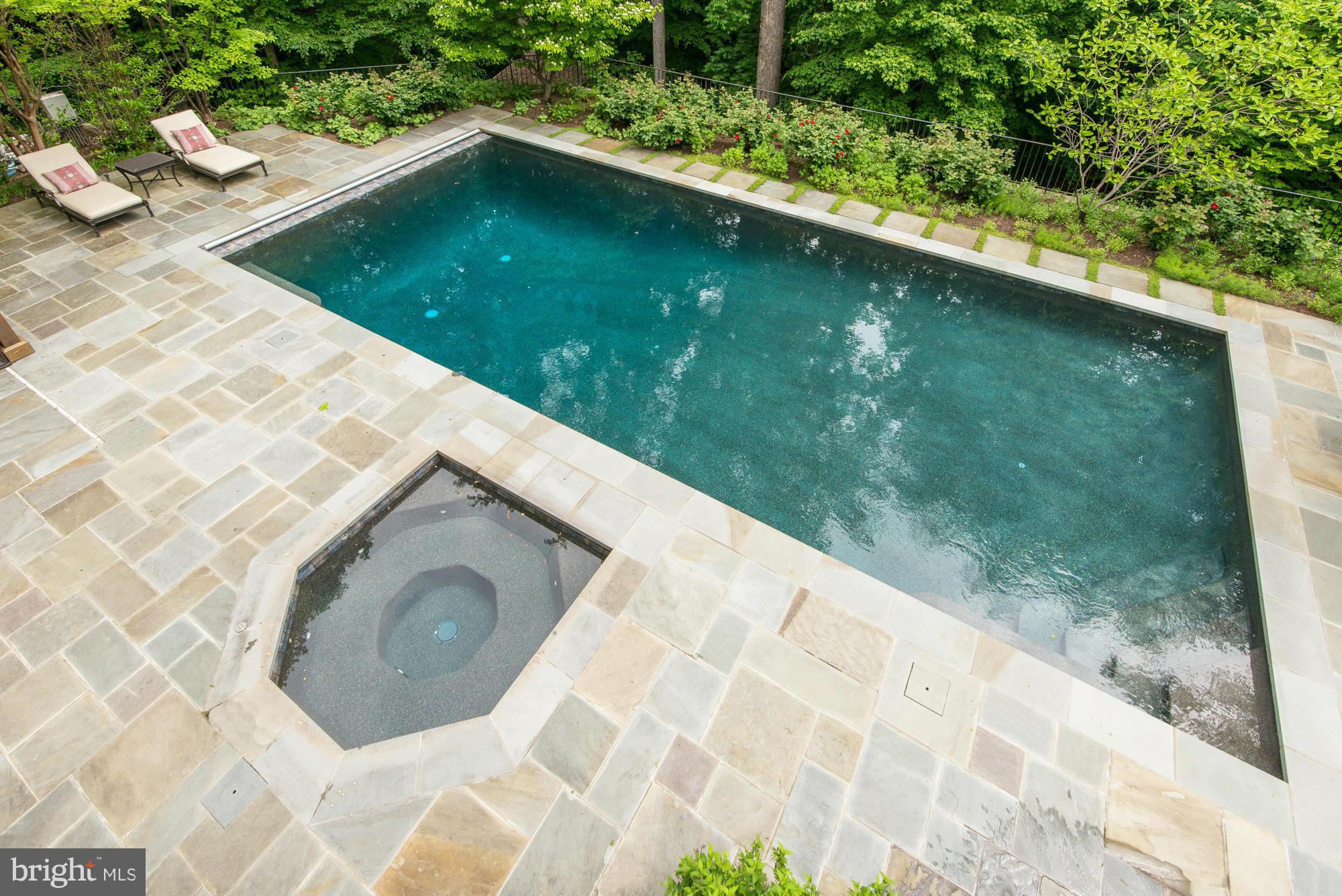 GEORGETOWN RIDGE - Residential
