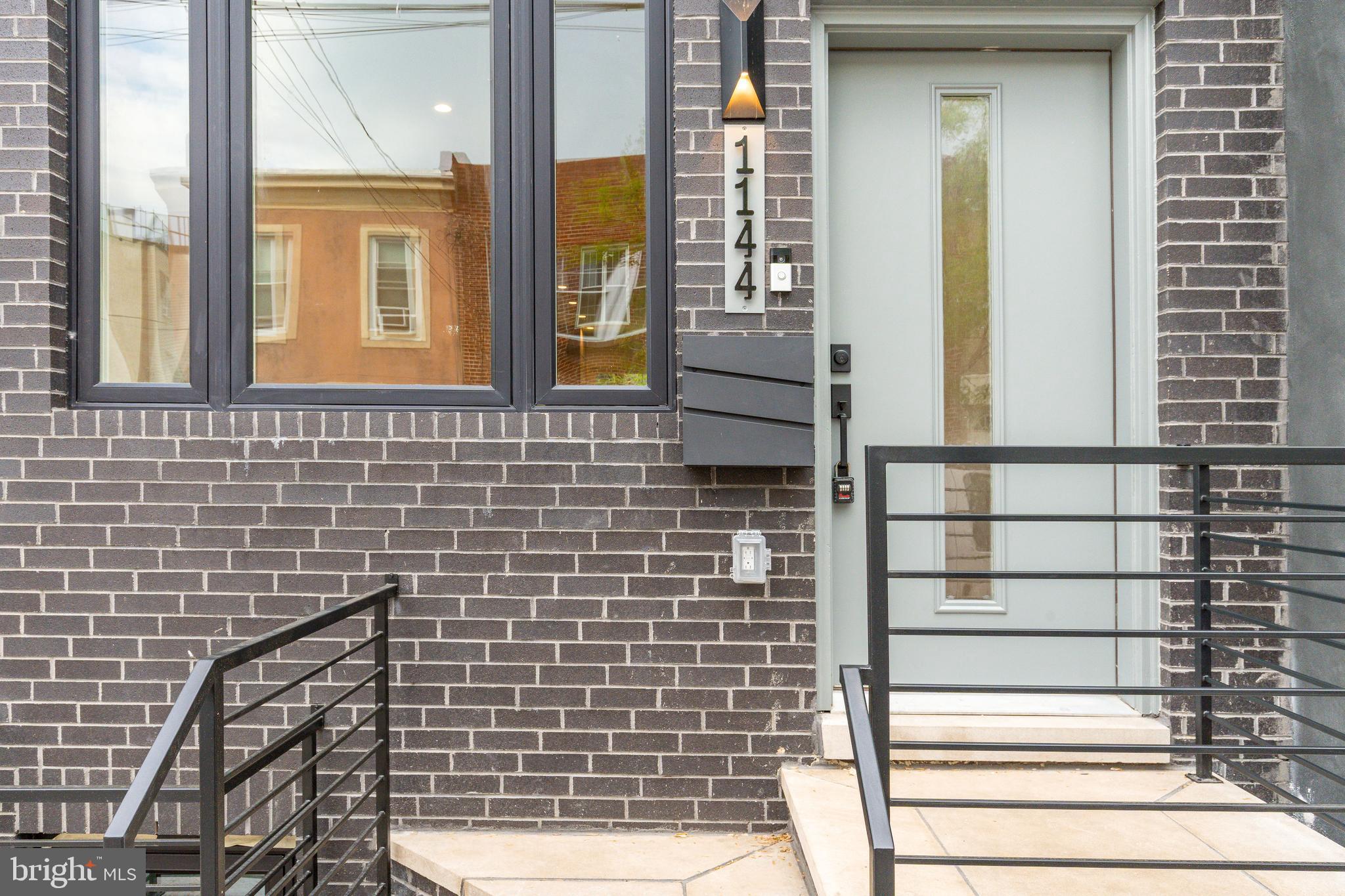 POINT BREEZE - Residential