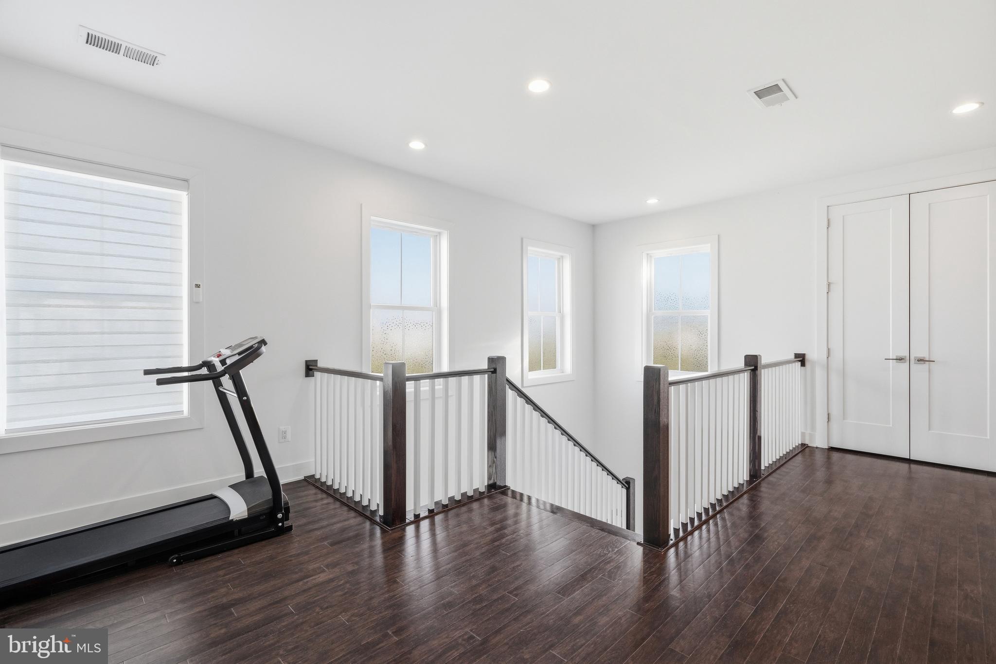 DOMINION VALLEY COUNTRY CLUB - Residential