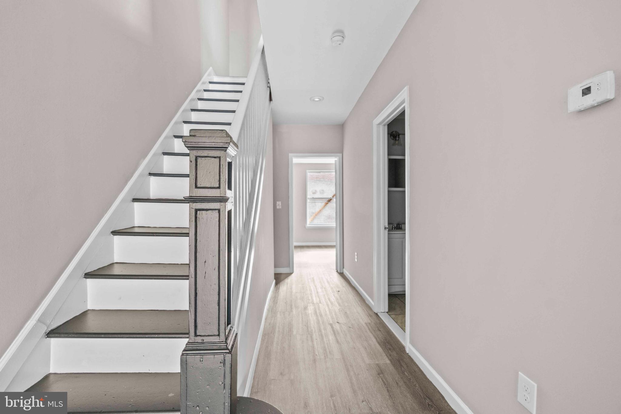 ELWOOD PARK - Residential