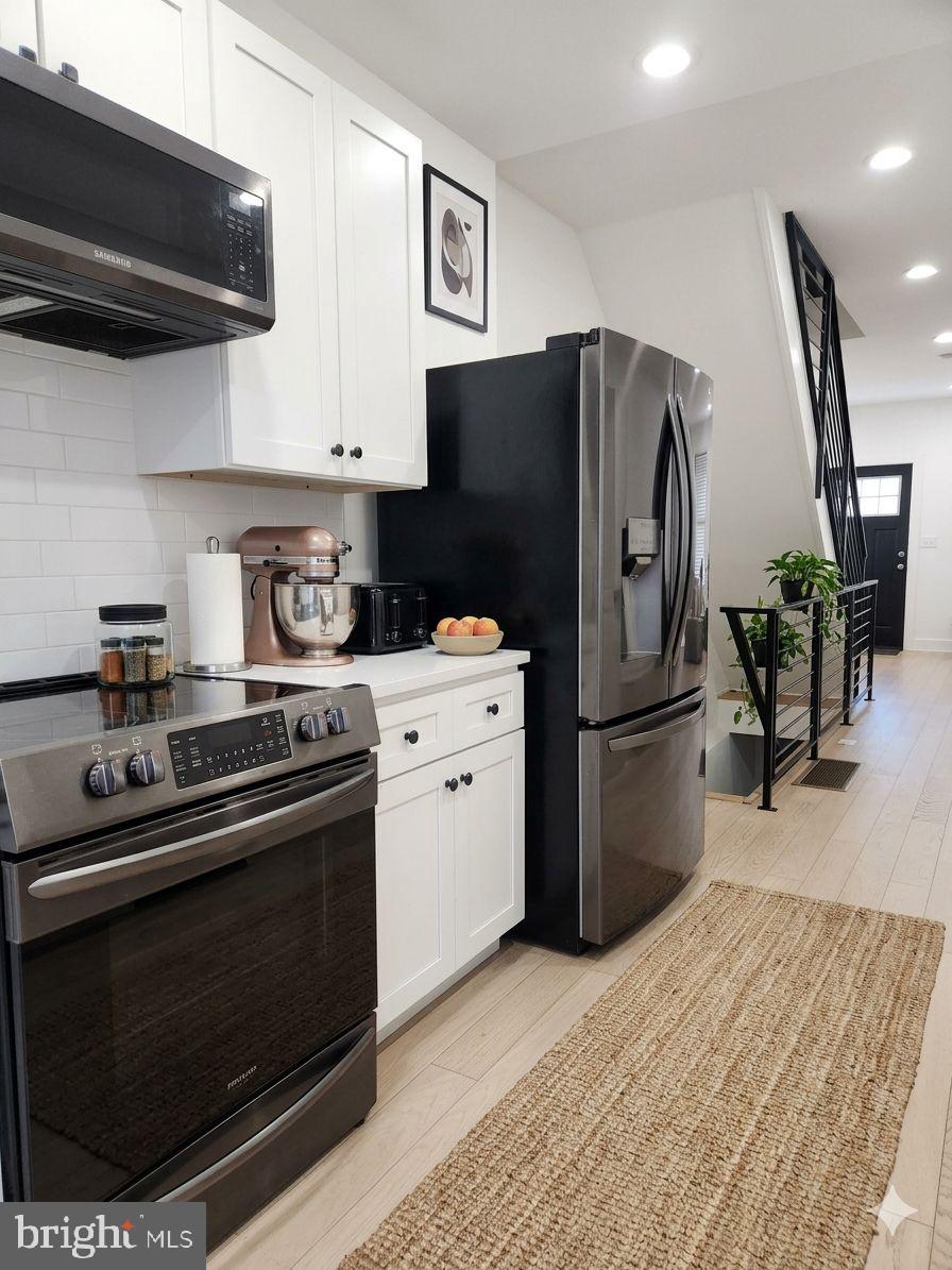 POINT BREEZE - Residential