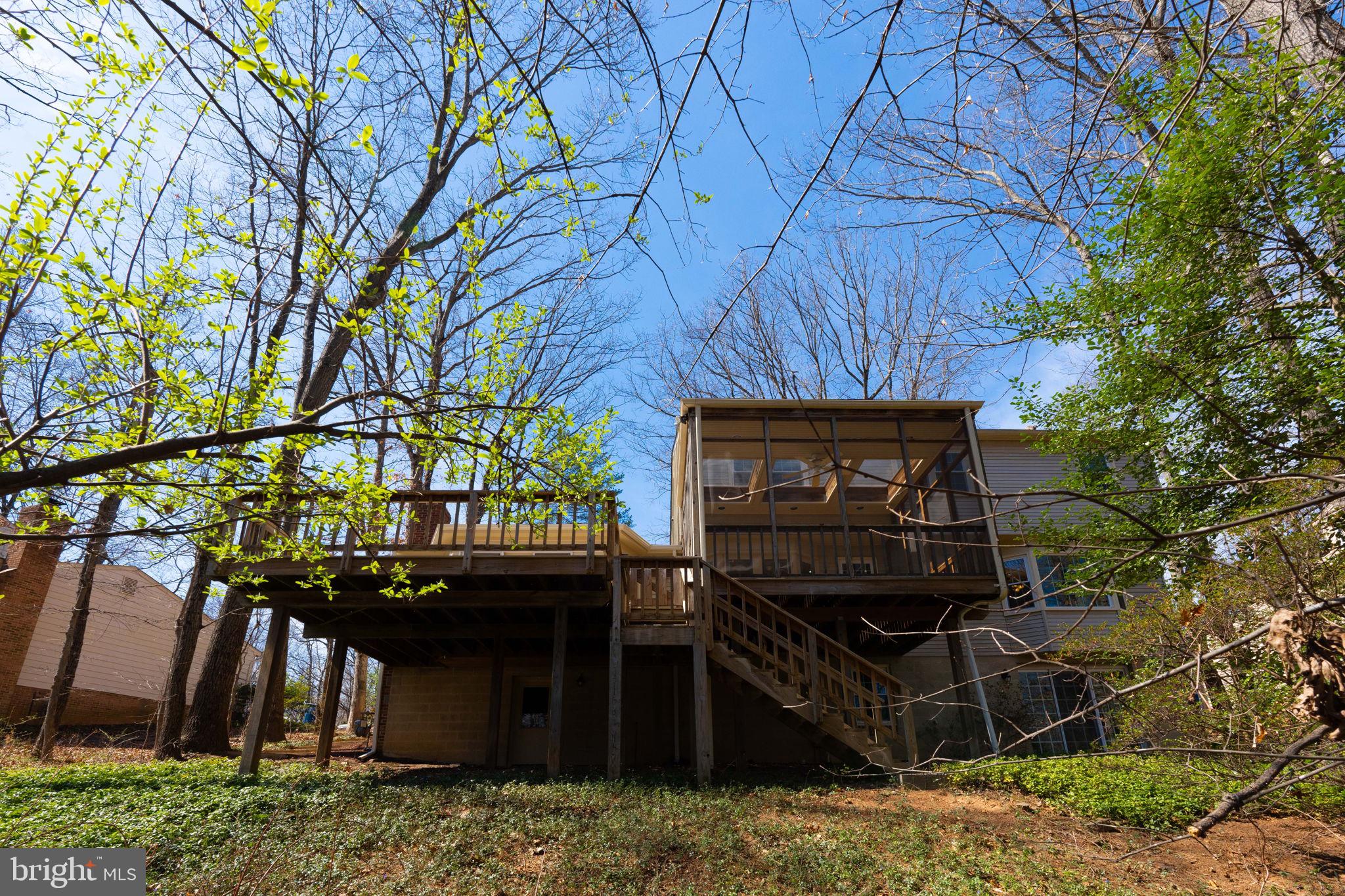 RESTON - Residential