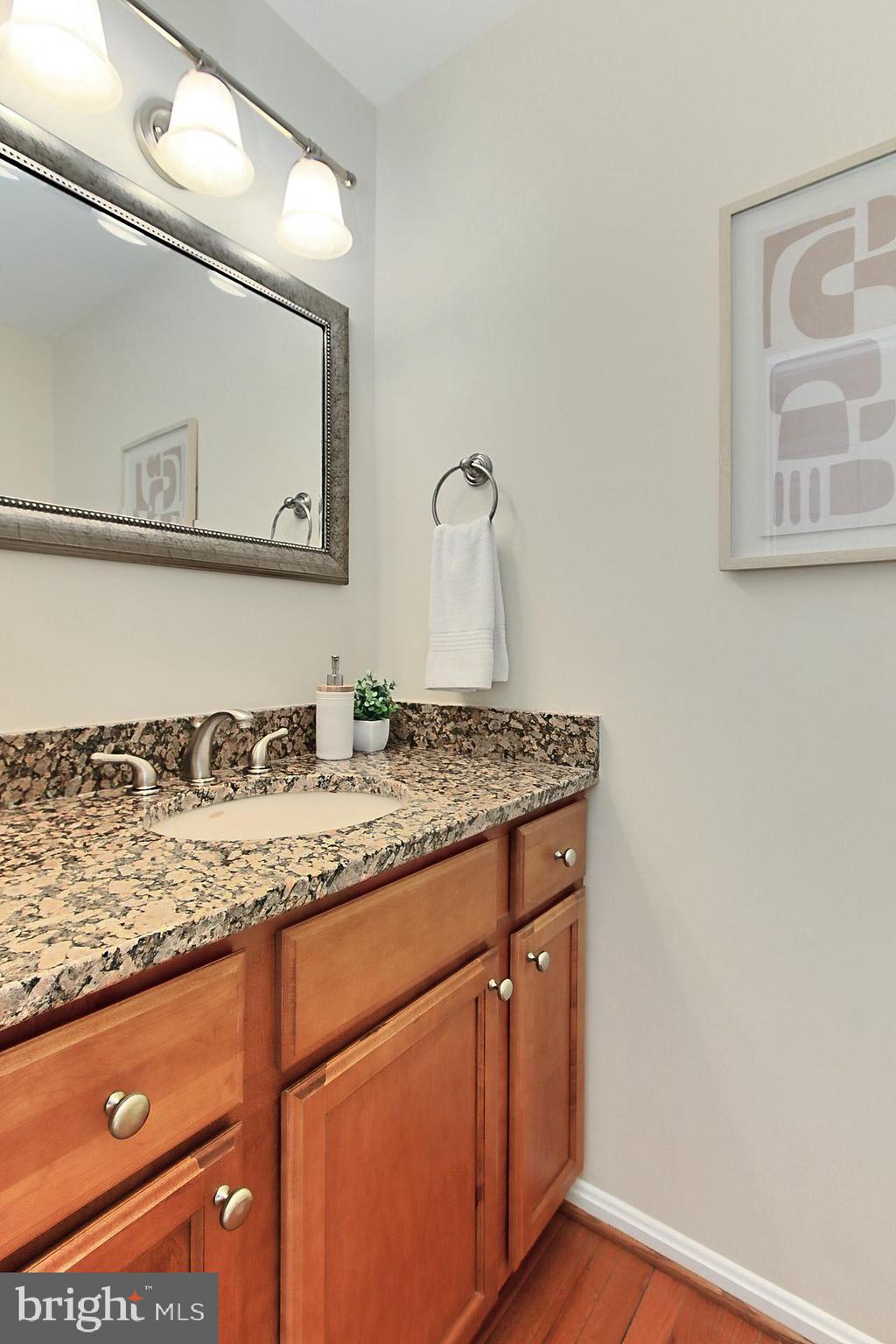 RESTON - Residential