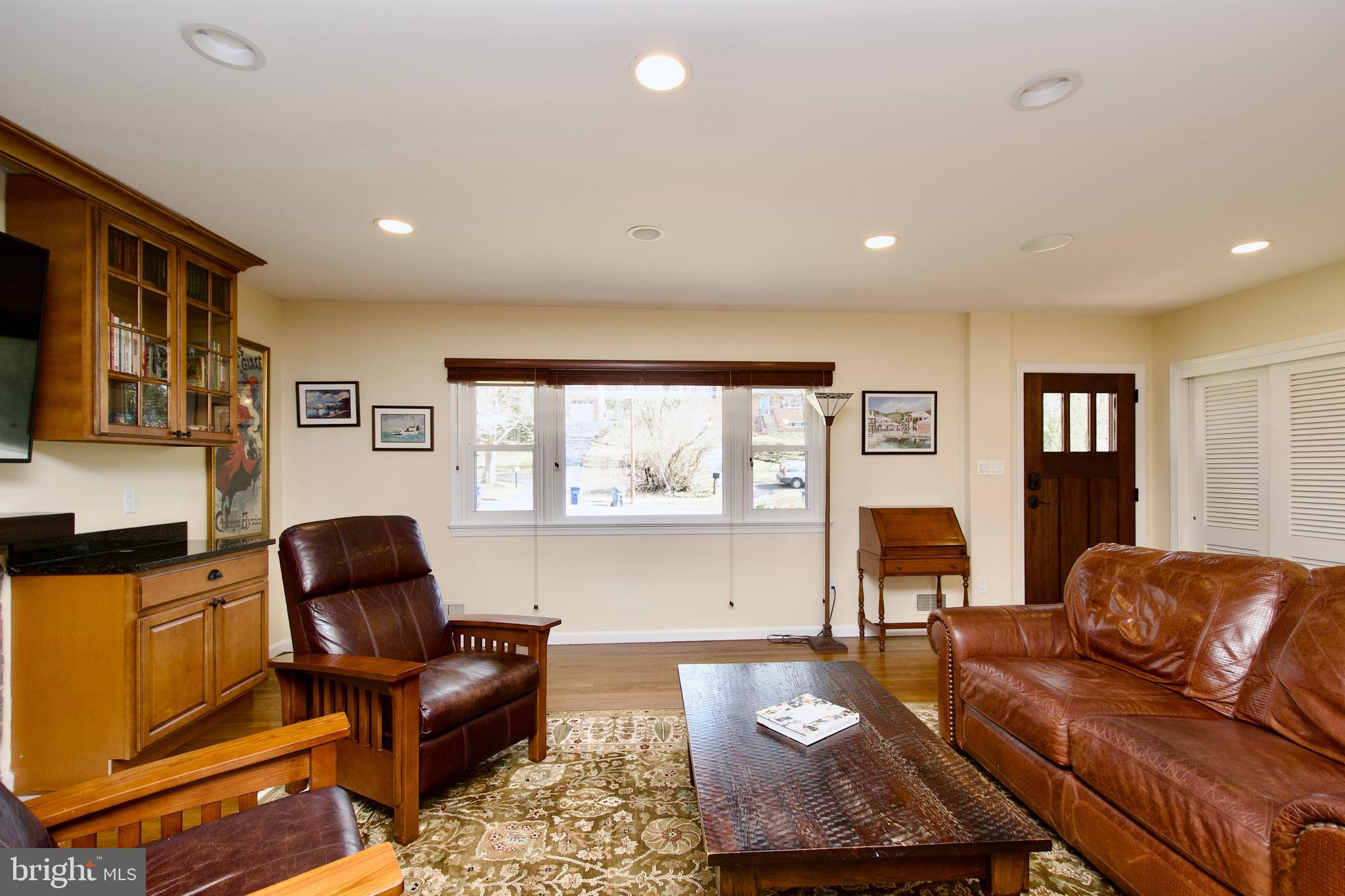 FALLS HILL - Residential