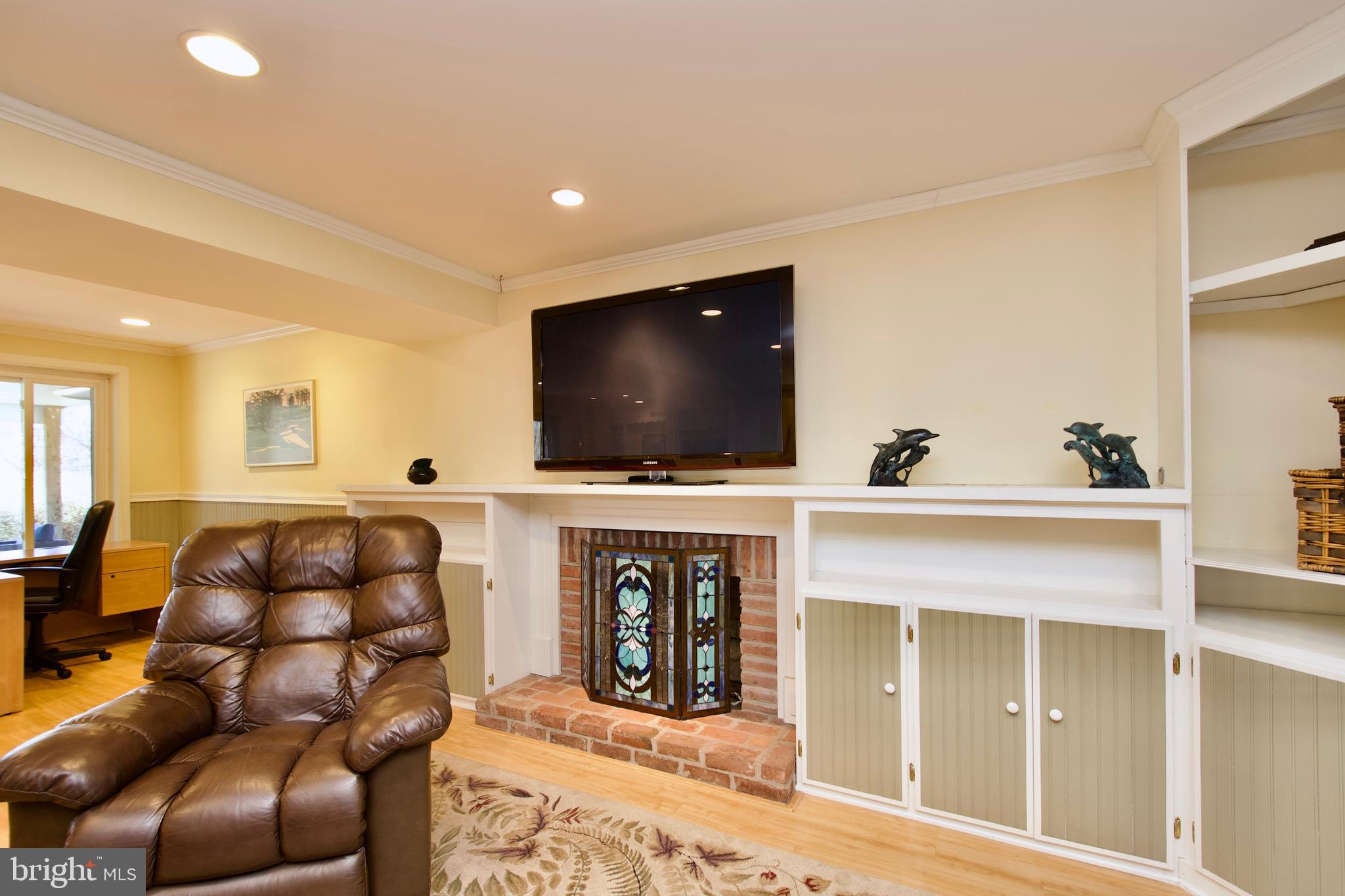 FALLS HILL - Residential